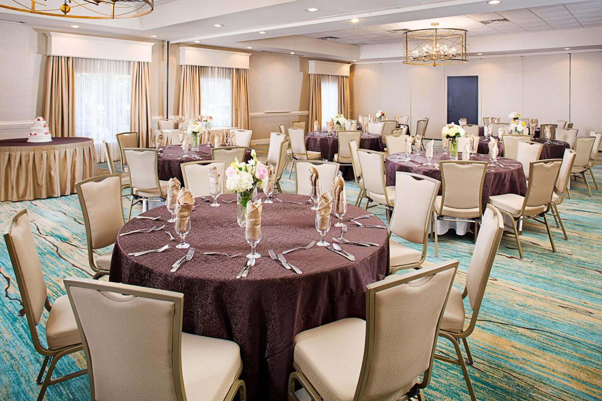 Hotel Embassy By Hilton Destin Miramar 3*