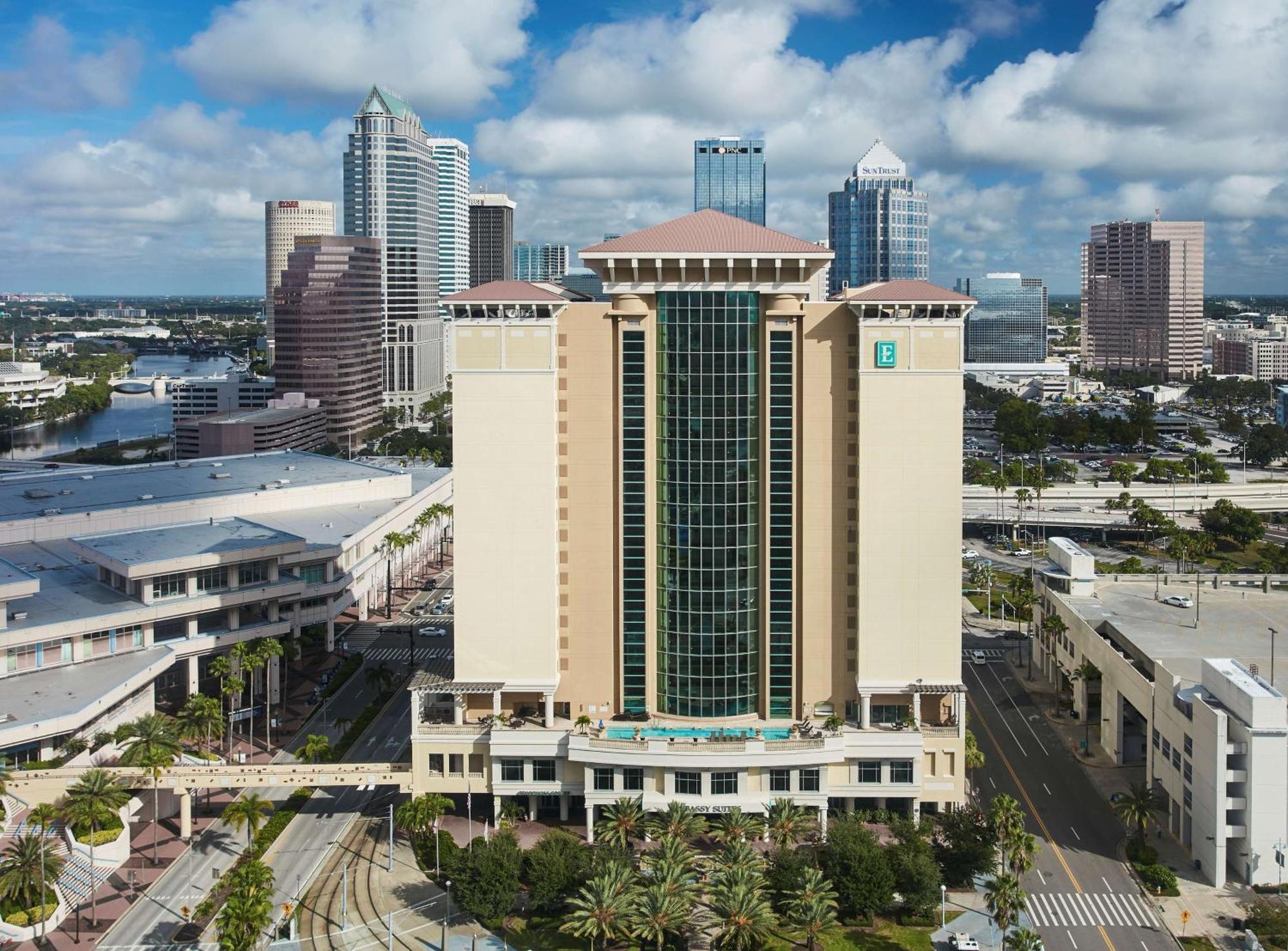 Hotel Embassy By Hilton Downtown Convention Center Tampa
