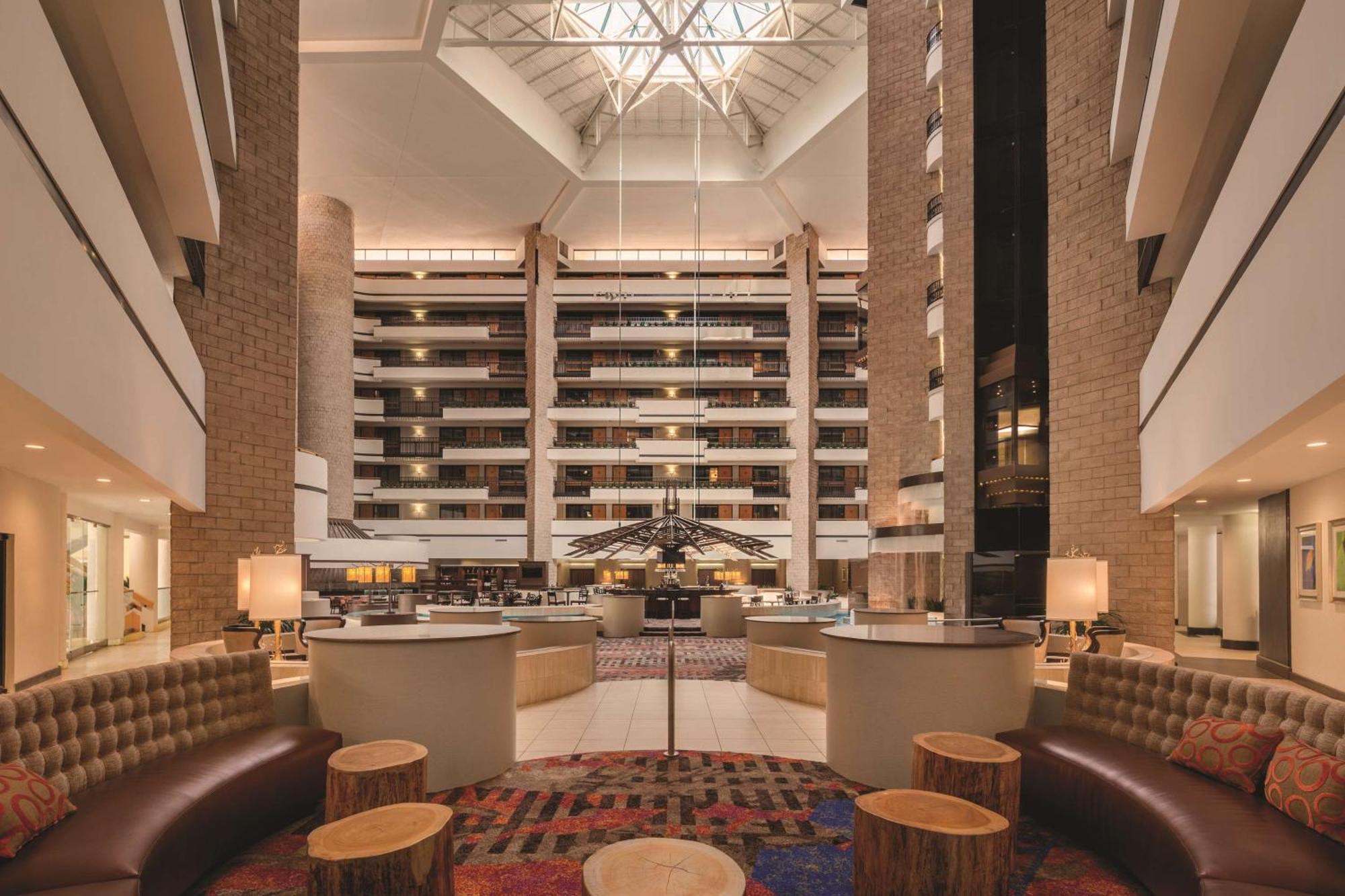 Embassy By Hilton Orlando International Drive Icon Park