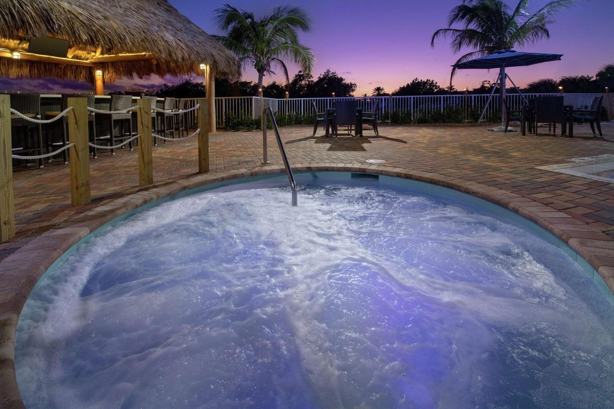 Hotel Hampton - Florida Keys 3*