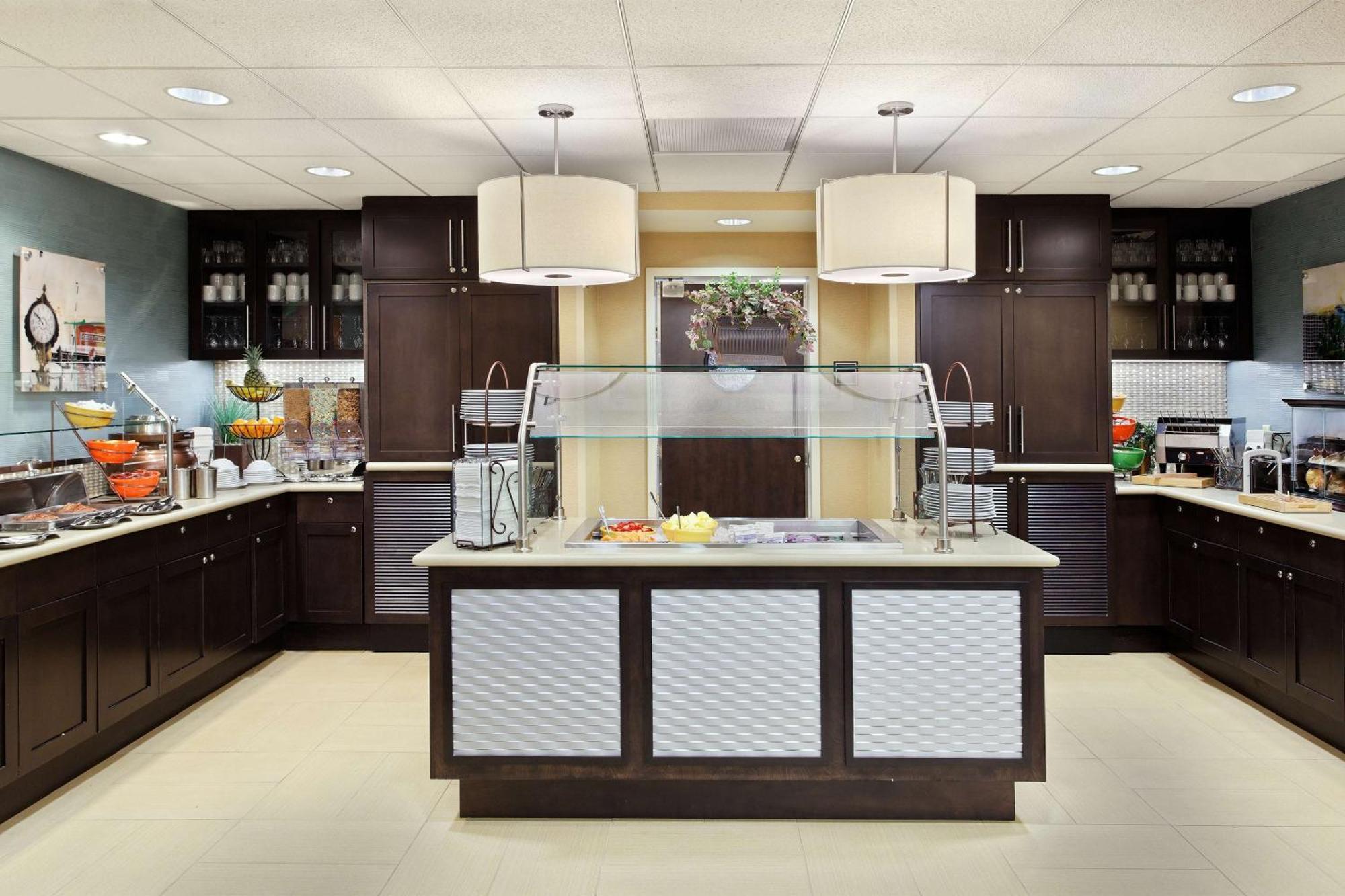 Hotel Homewood By Hilton Airport 3*