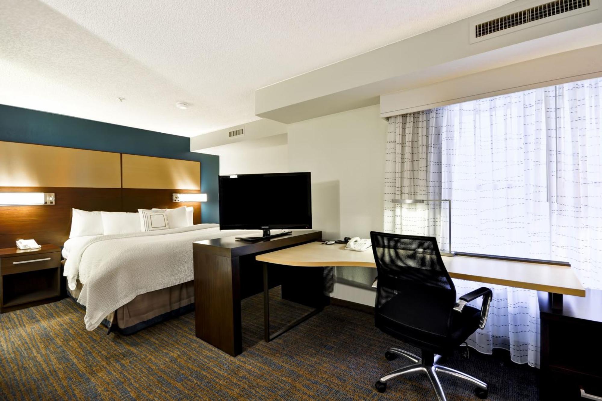 By Marriott Airport 3* Jacksonville