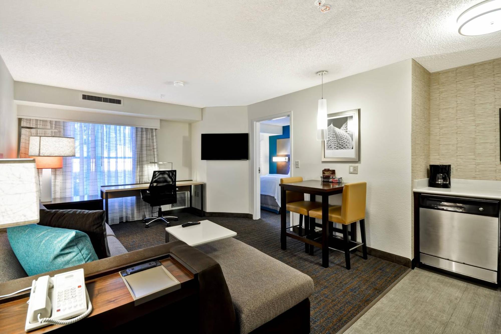 Hotel By Marriott Airport Jacksonville