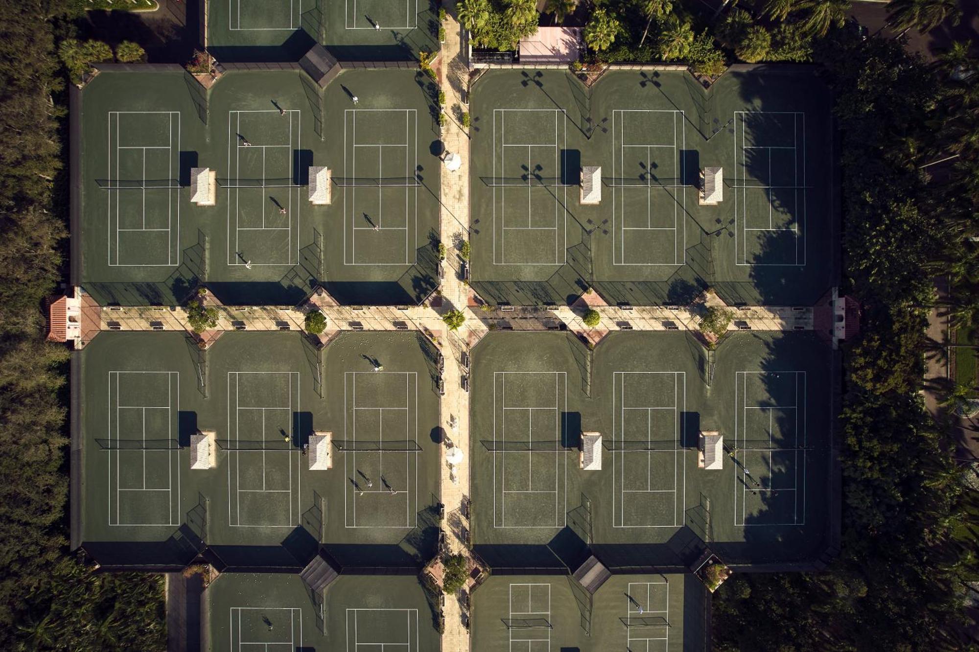 Hotel Yacht Club At The Adults-only