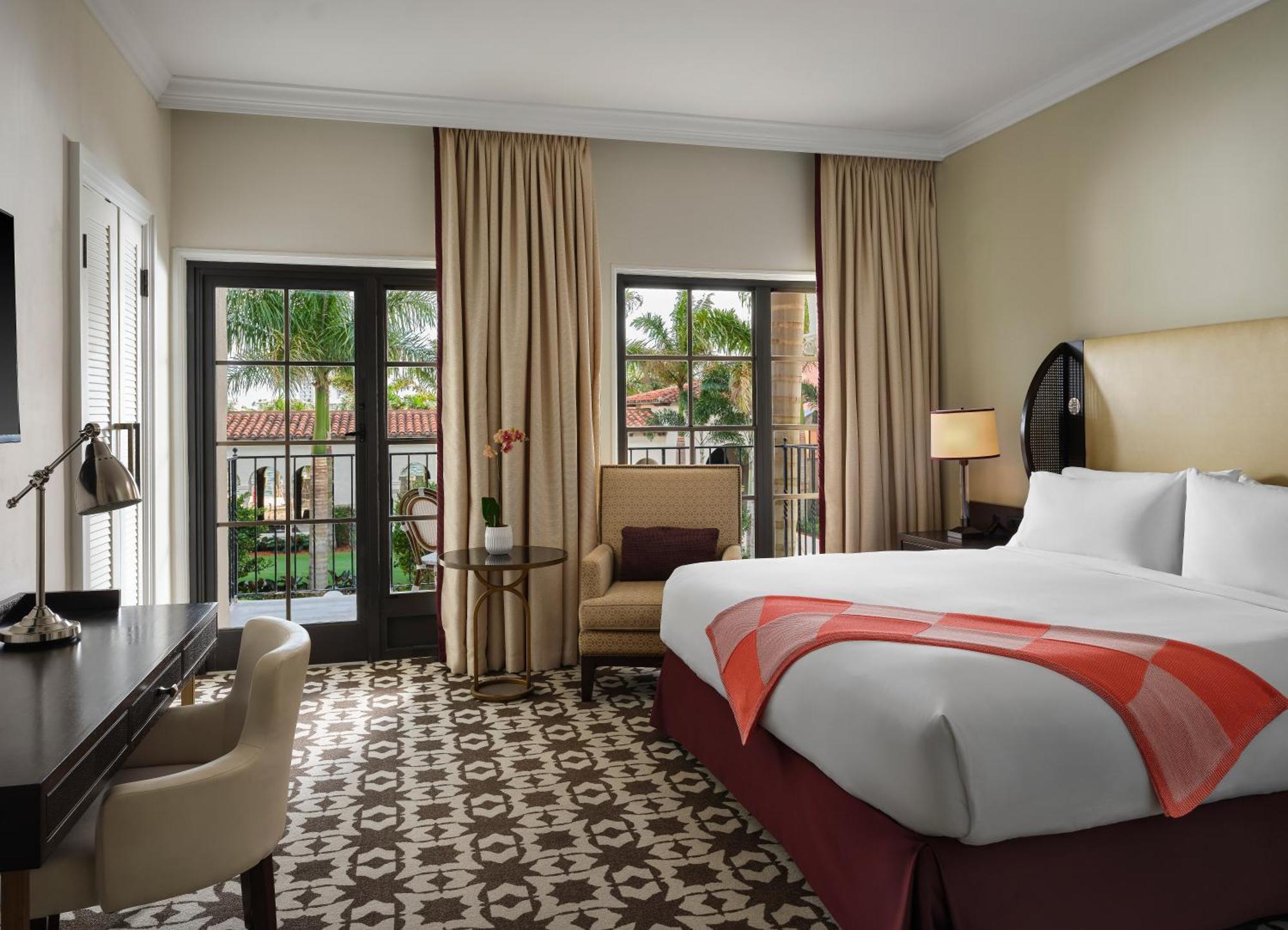Cloister At The 4*