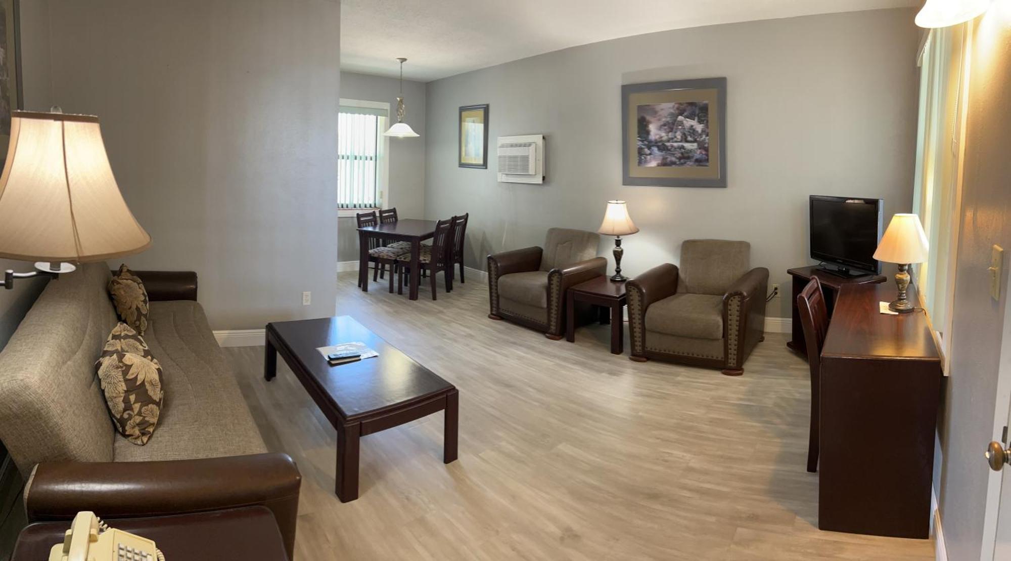 Sails Motel 3*