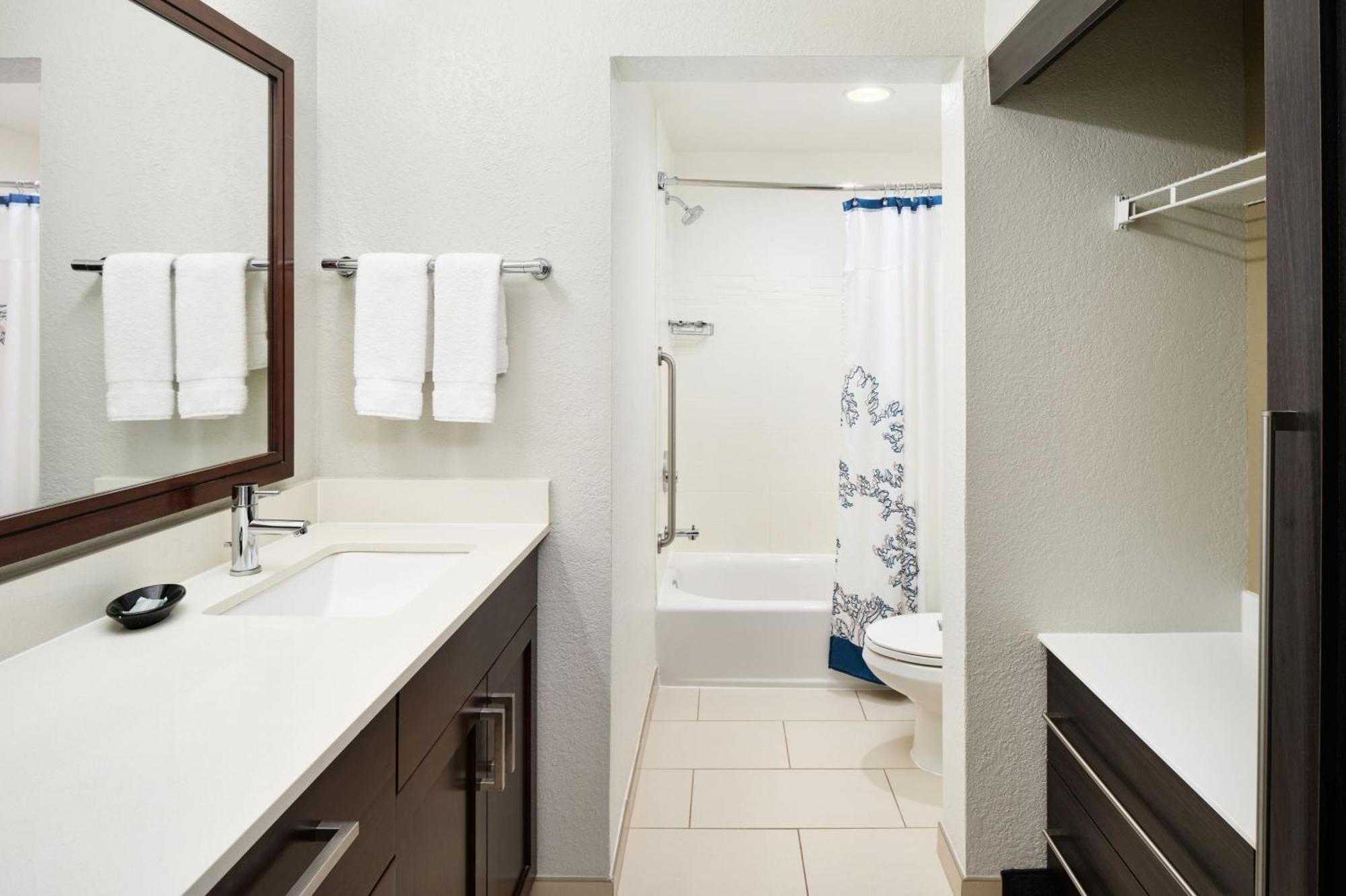 Hotel By Marriott Lauderdale Of 3*
