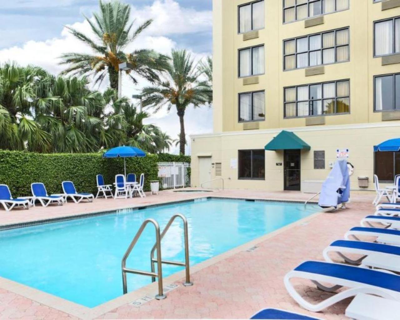 Hotel Comfort Miami - Kendall