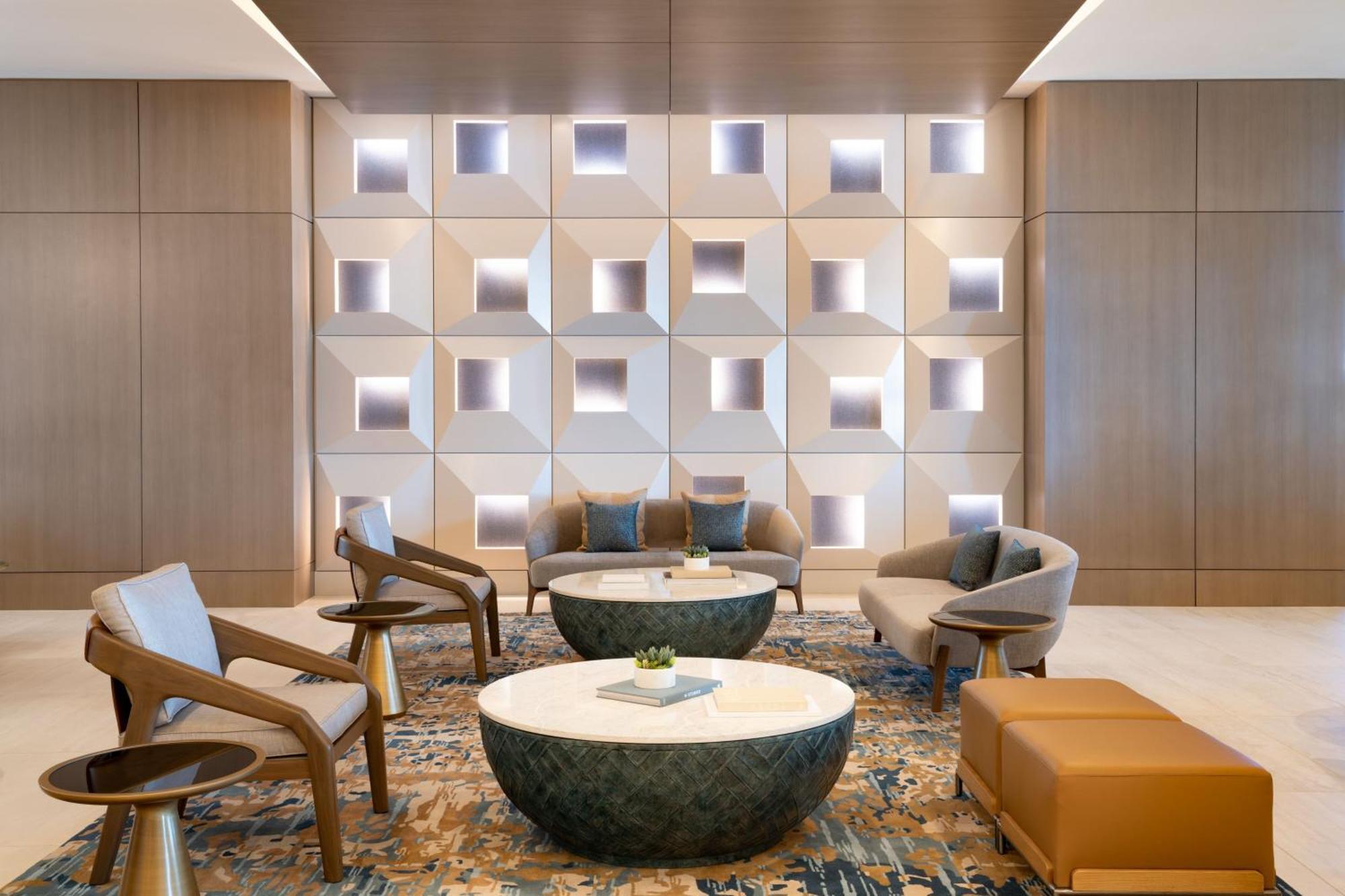 Jw Marriott Clearwater & Hotel Clearwater Beach