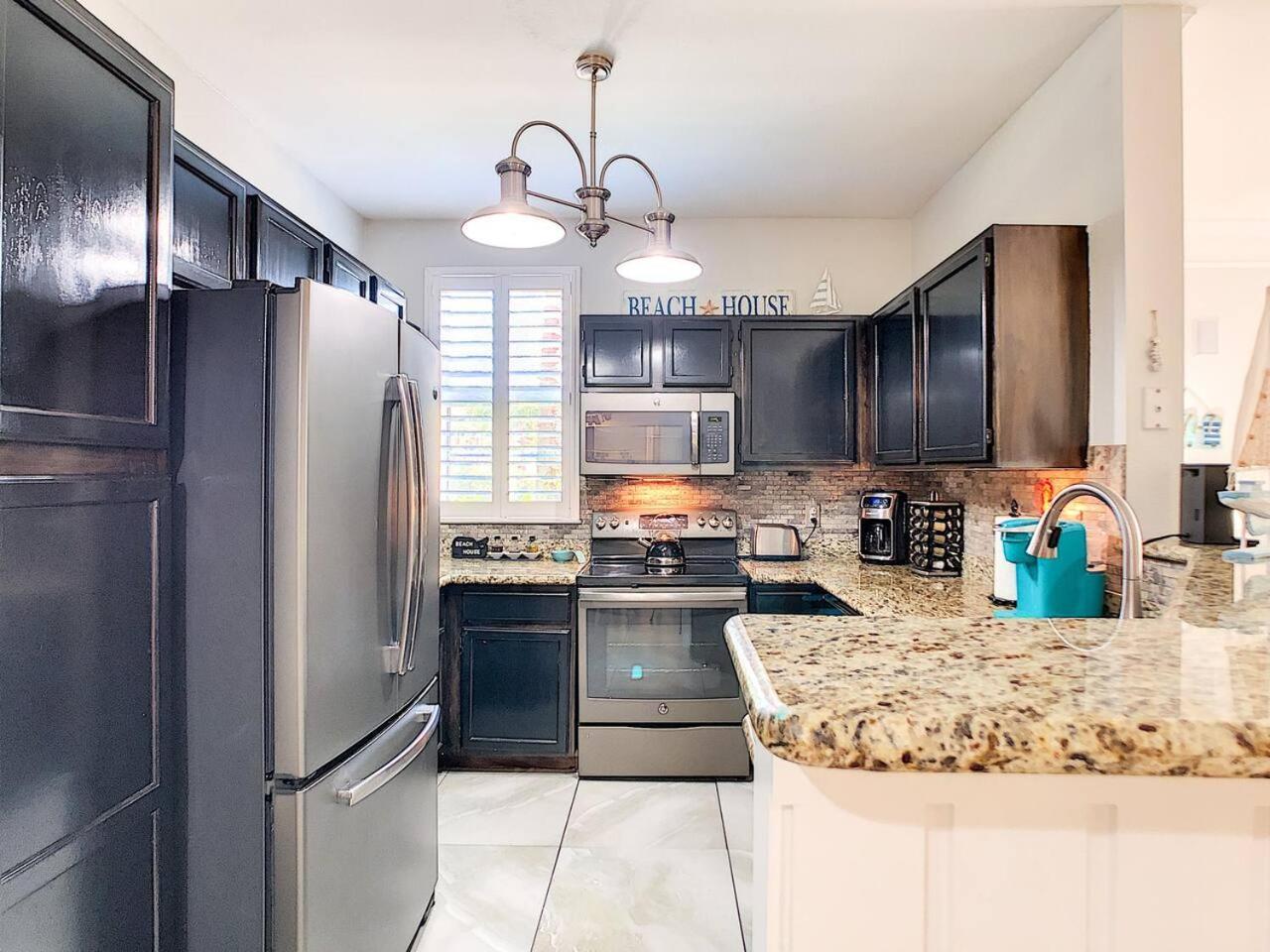 Stunning Beach House In Central Area Near Disney *