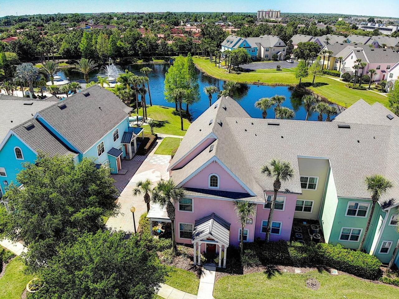 Stunning Beach House In Central Area Near Disney Apartment *