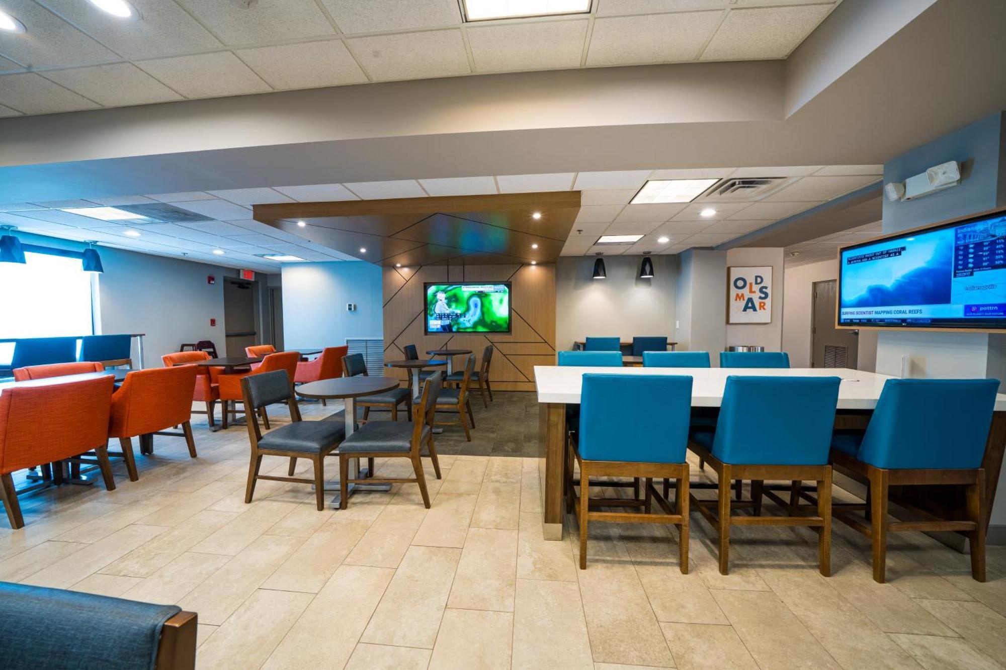 Express & Tampa-oldsmar By Ihg Hotel