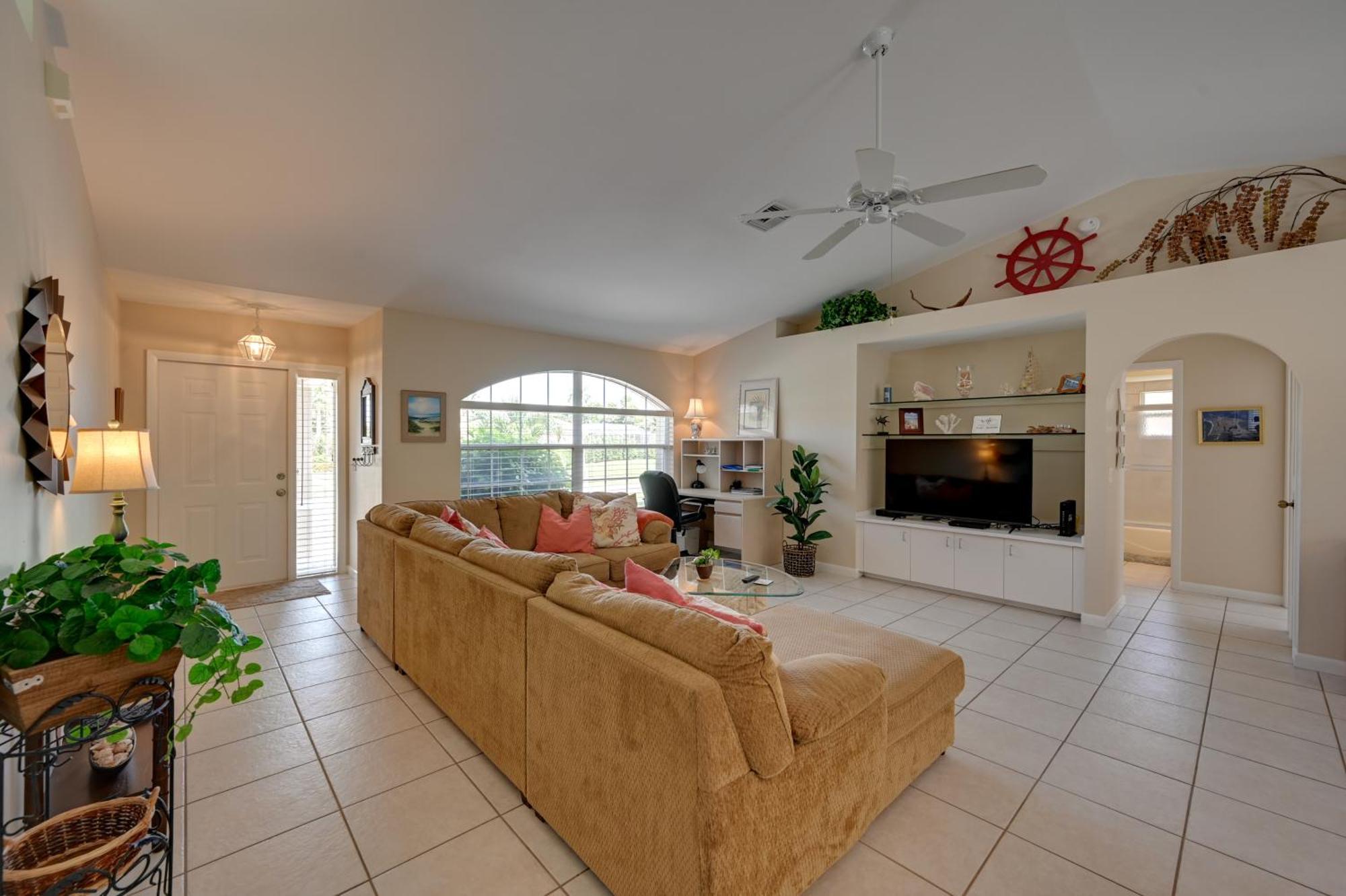 Sunny House Less Than 3 Blocks To Beach! Marco Island