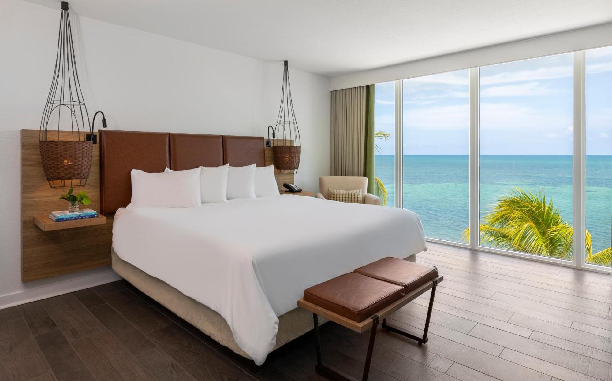 Amara Cay 4*