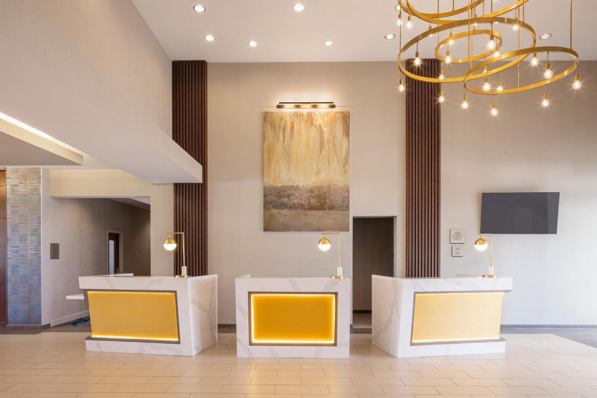 Hotel Crowne Plaza Ft Myers Gulf Coast By Ihg 3*
