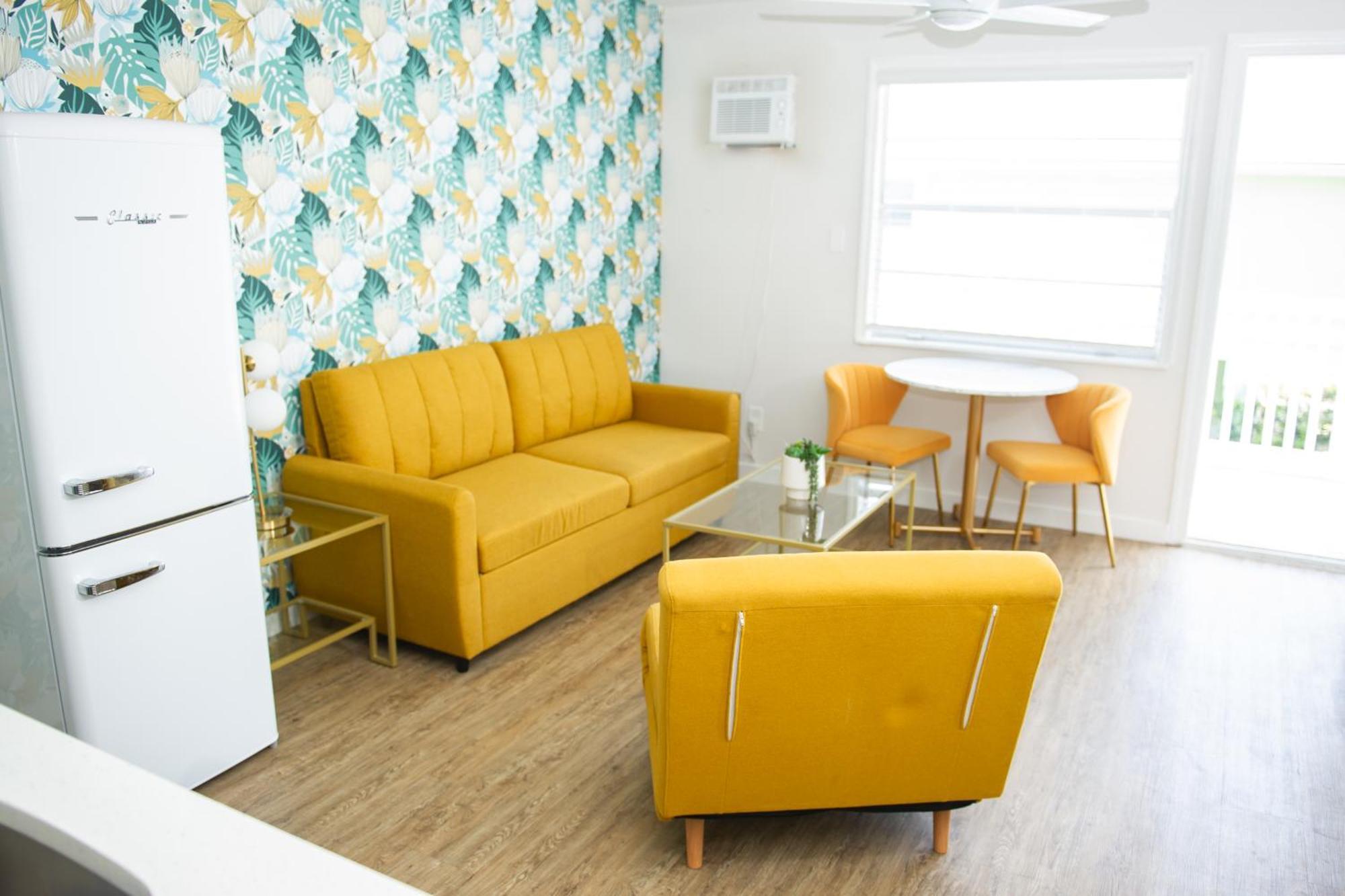 Sunburst Inn- 3*
