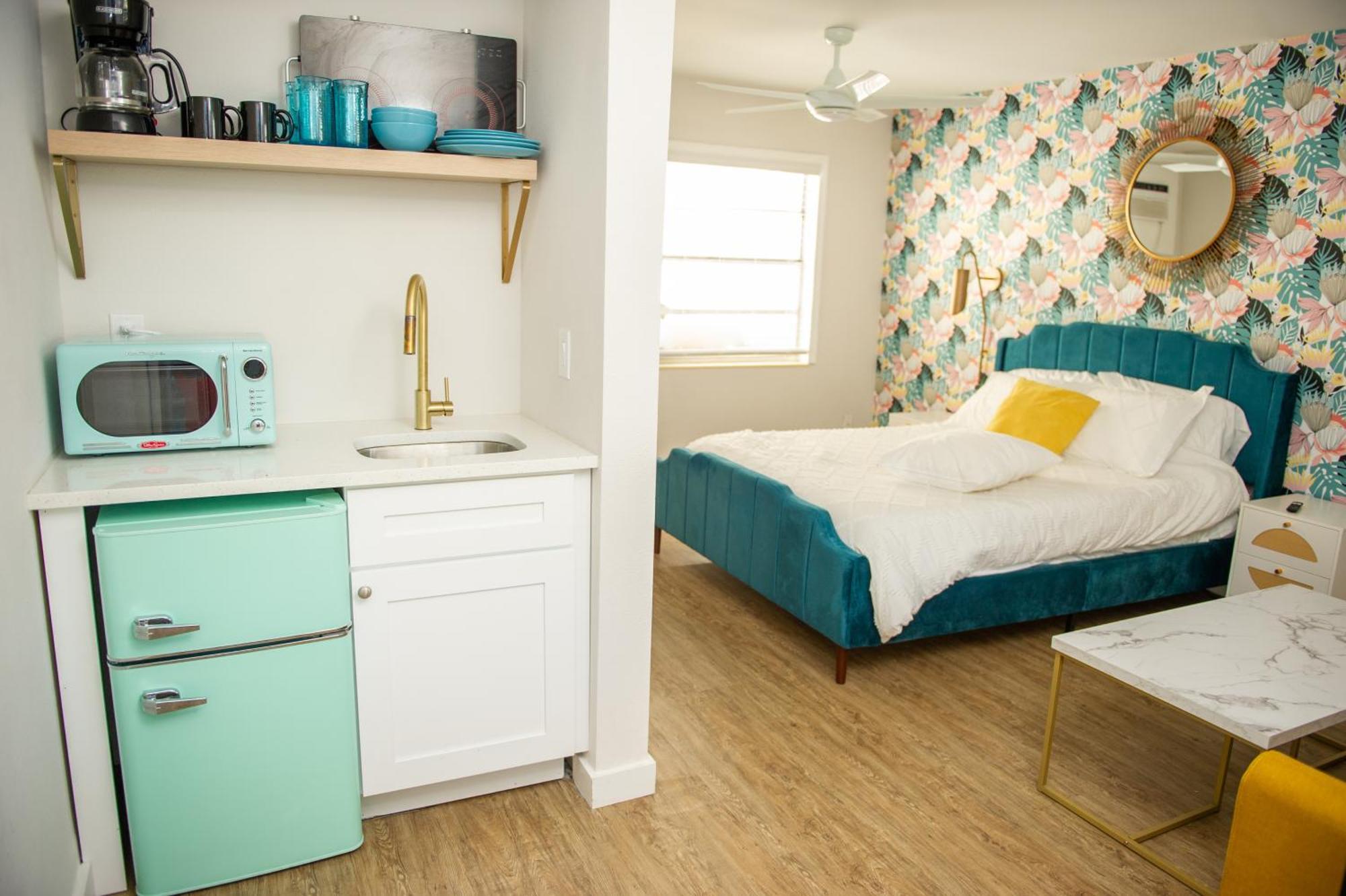 Sunburst Inn- Hotel
