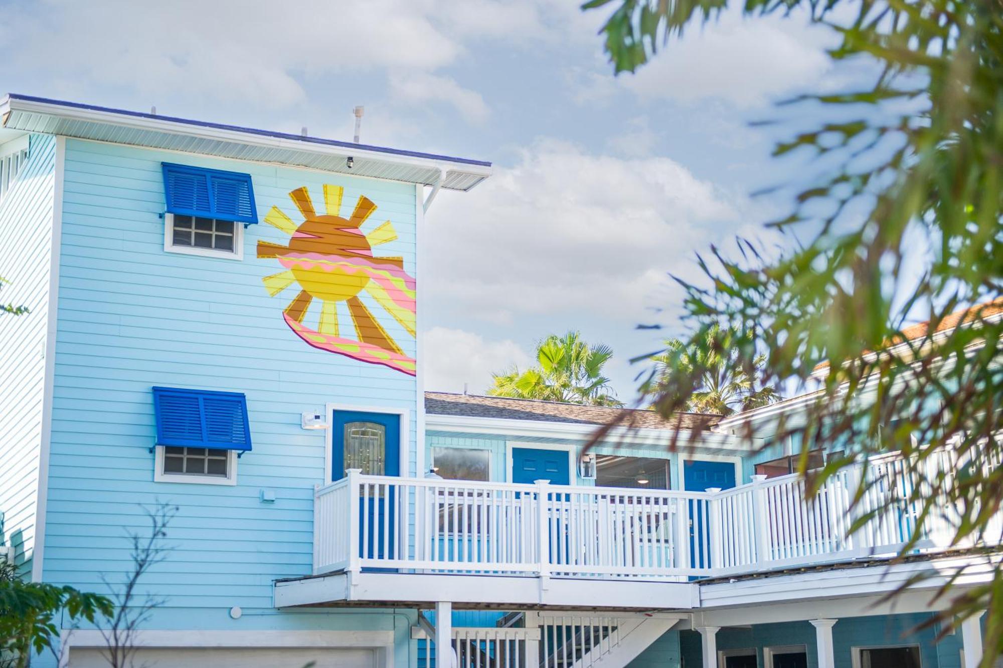 Sunburst Inn- 3*