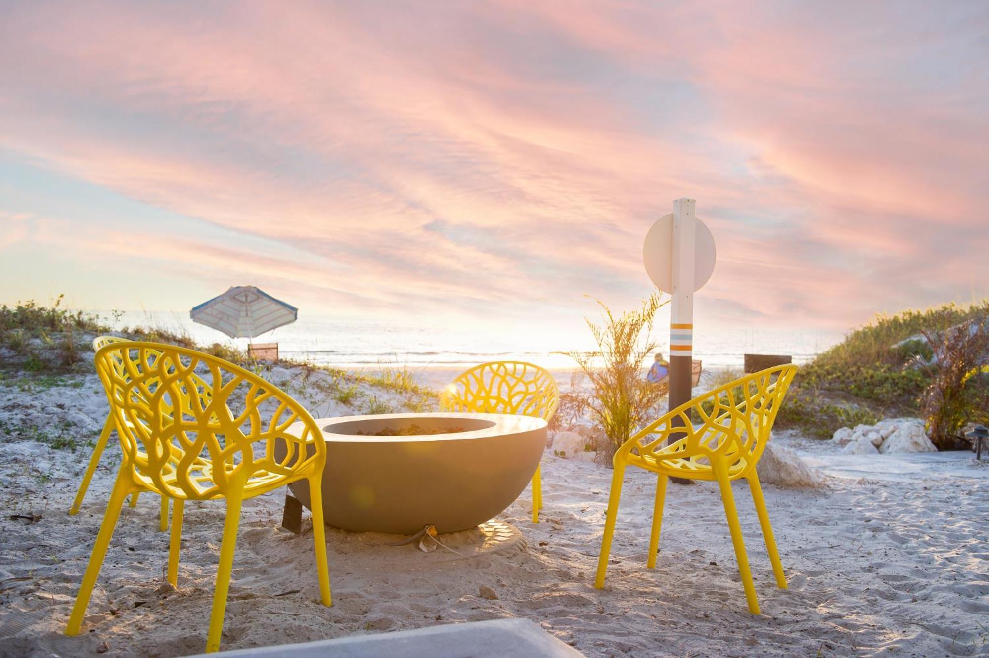 Hotel Sunburst Inn- Indian Shores