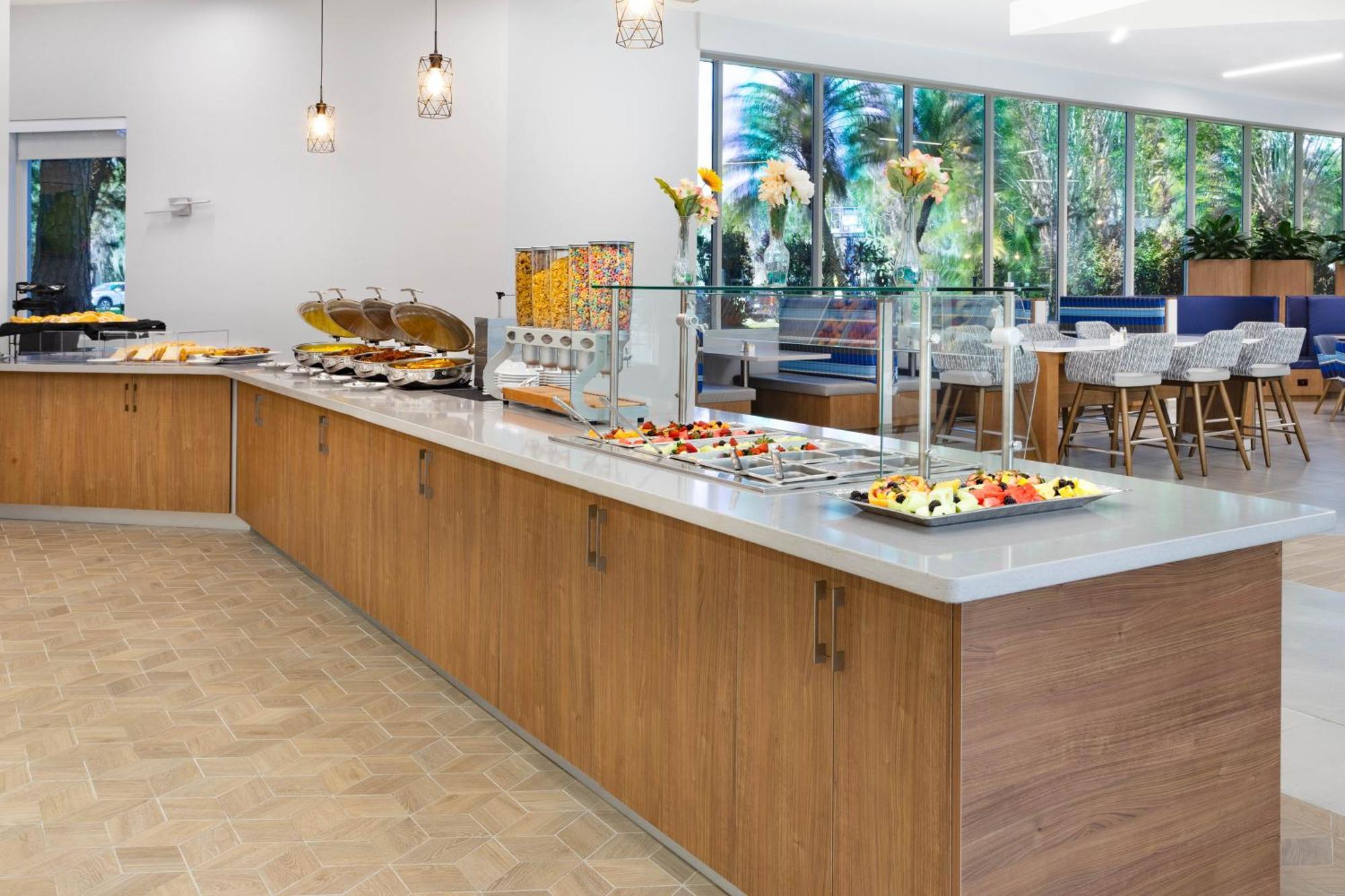 Kissimmee By The Parks By Ihg Resort 3*