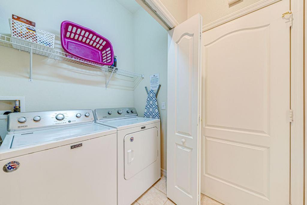 508 -beautiful And Spacious 5 Bedroom With Private Pool And * Davenport