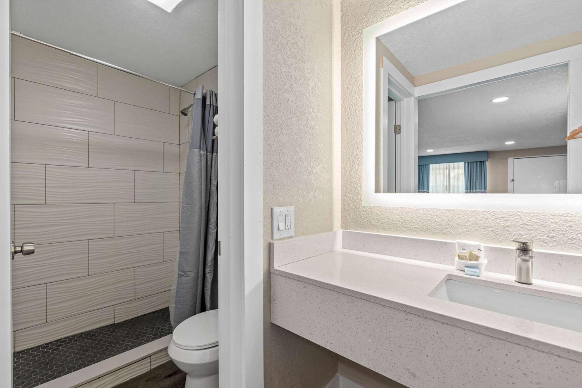 Super 8 By Wyndham Kissimmee-orlando Hotel 2*