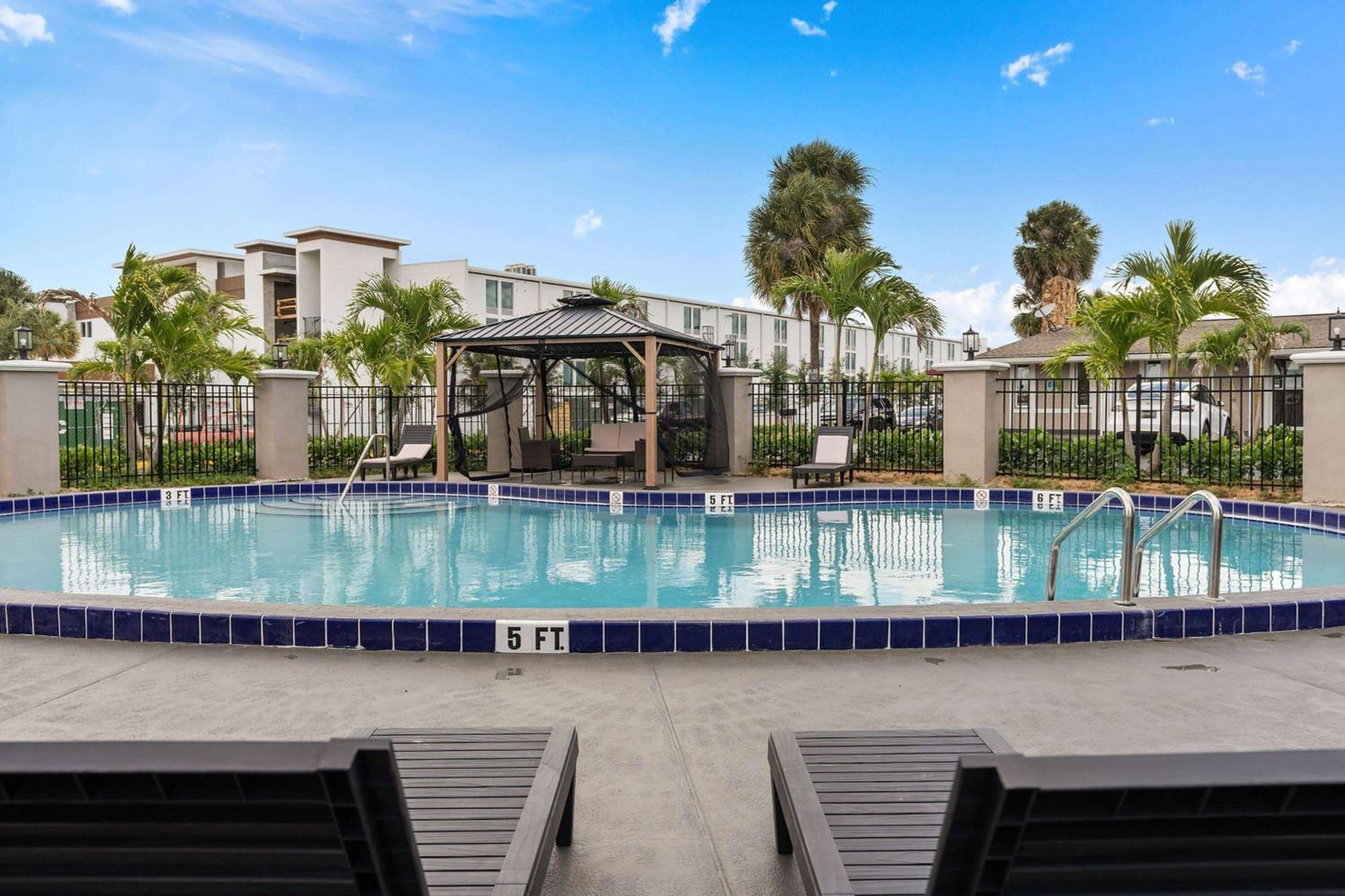 Super 8 By Wyndham Kissimmee-orlando Four Corners