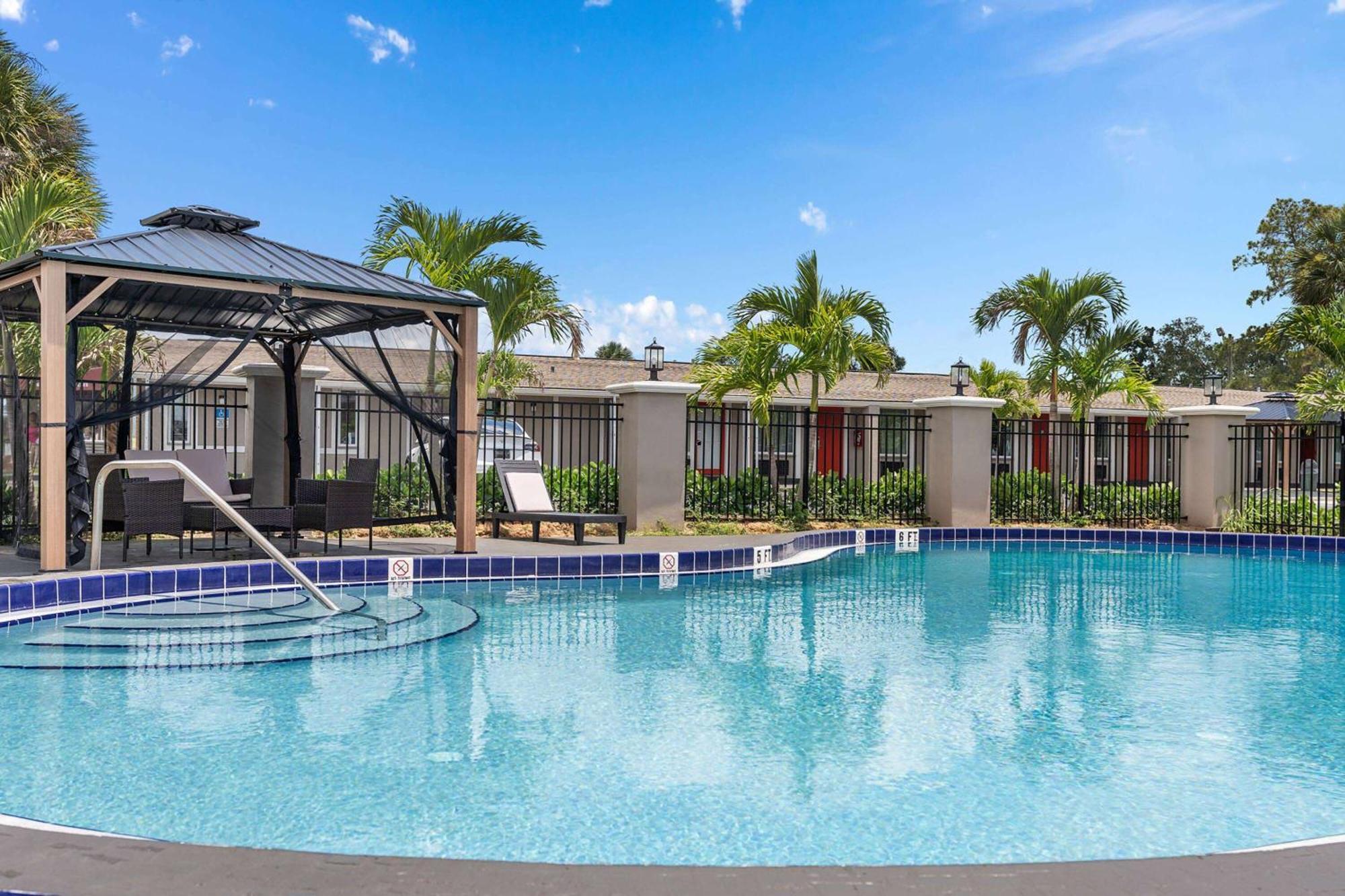 Super 8 By Wyndham Kissimmee-orlando
