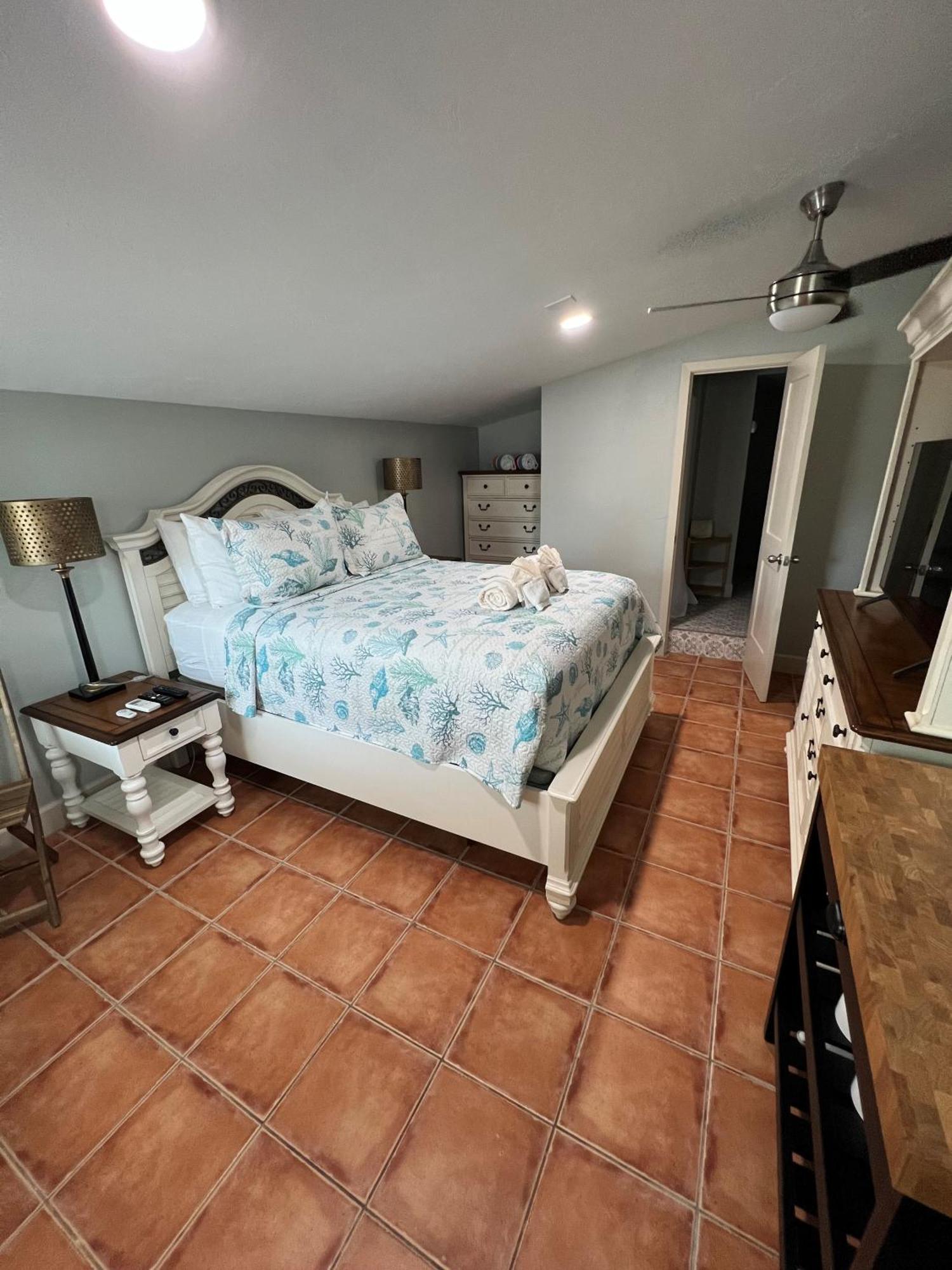 Tarpon Tale Inn 3*