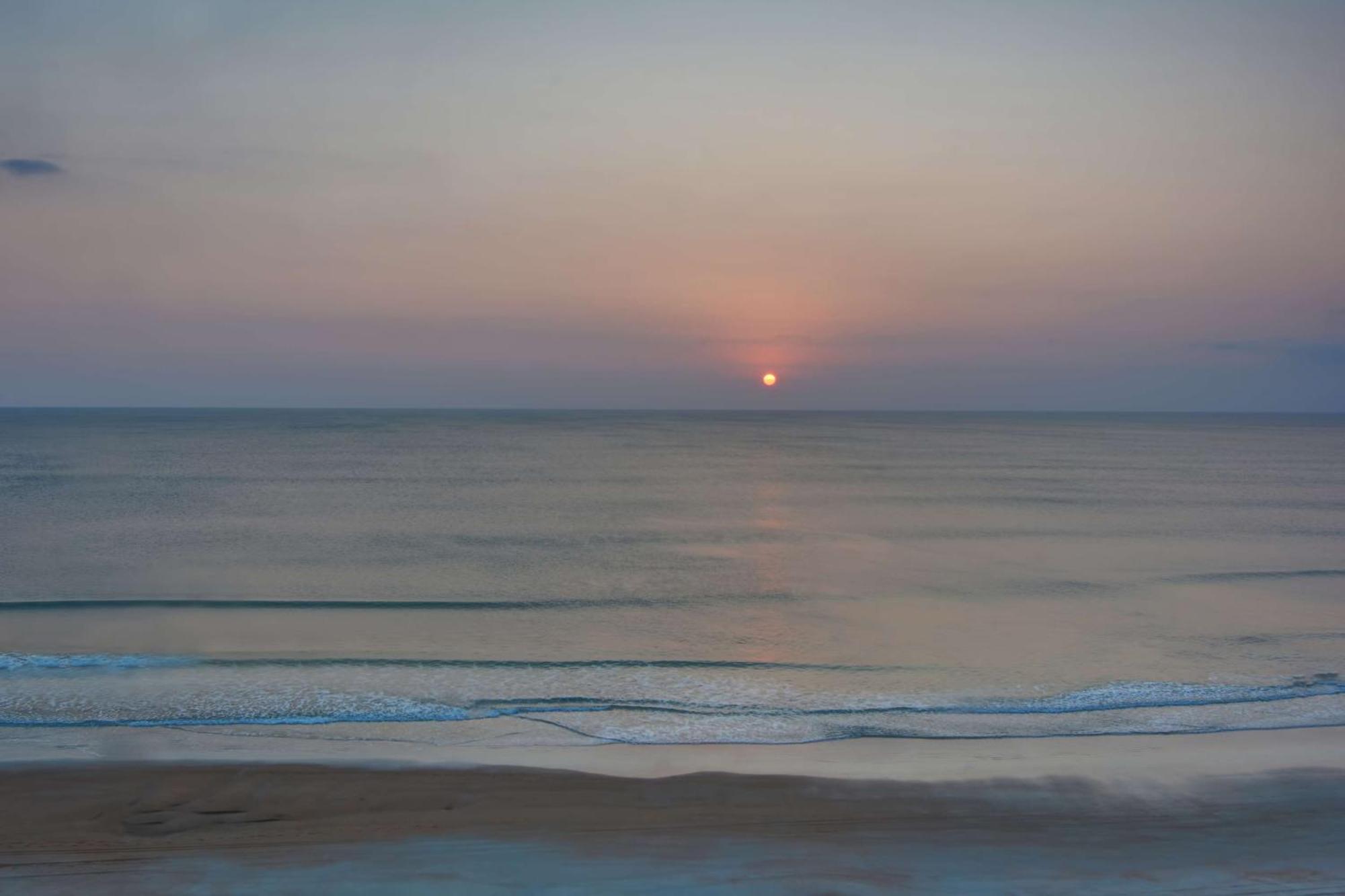 Home2 Ormond Oceanfront, Fl 3*