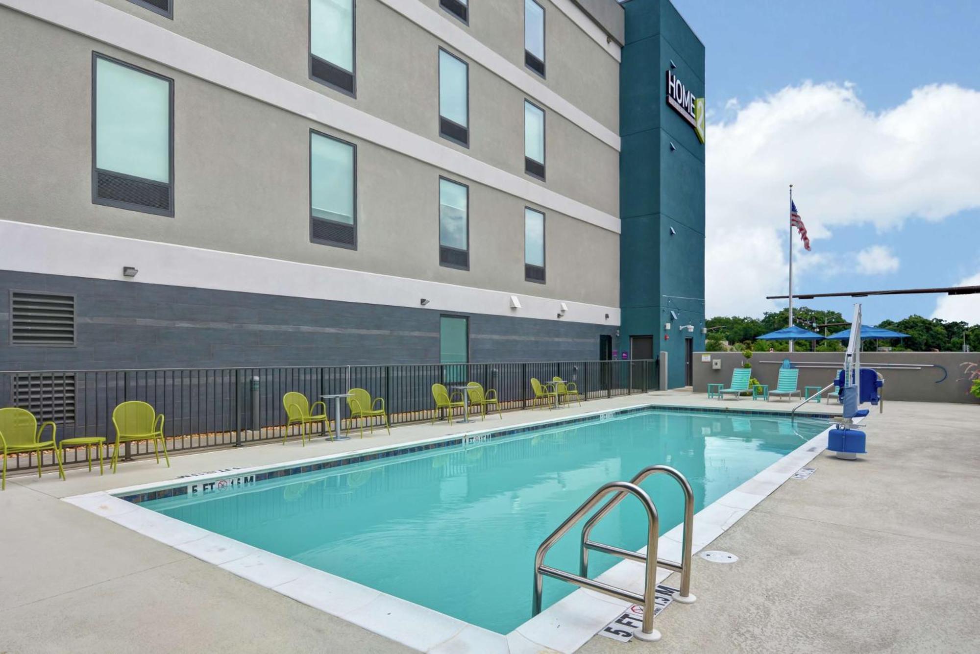 Hotel Home2 I-10 At North Davis Hwy Pensacola