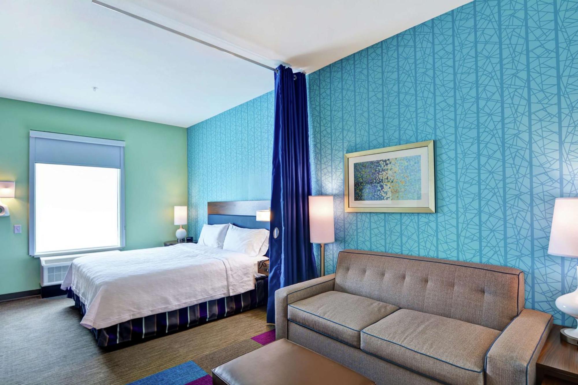 Hotel Home2 I-10 At North Davis Hwy