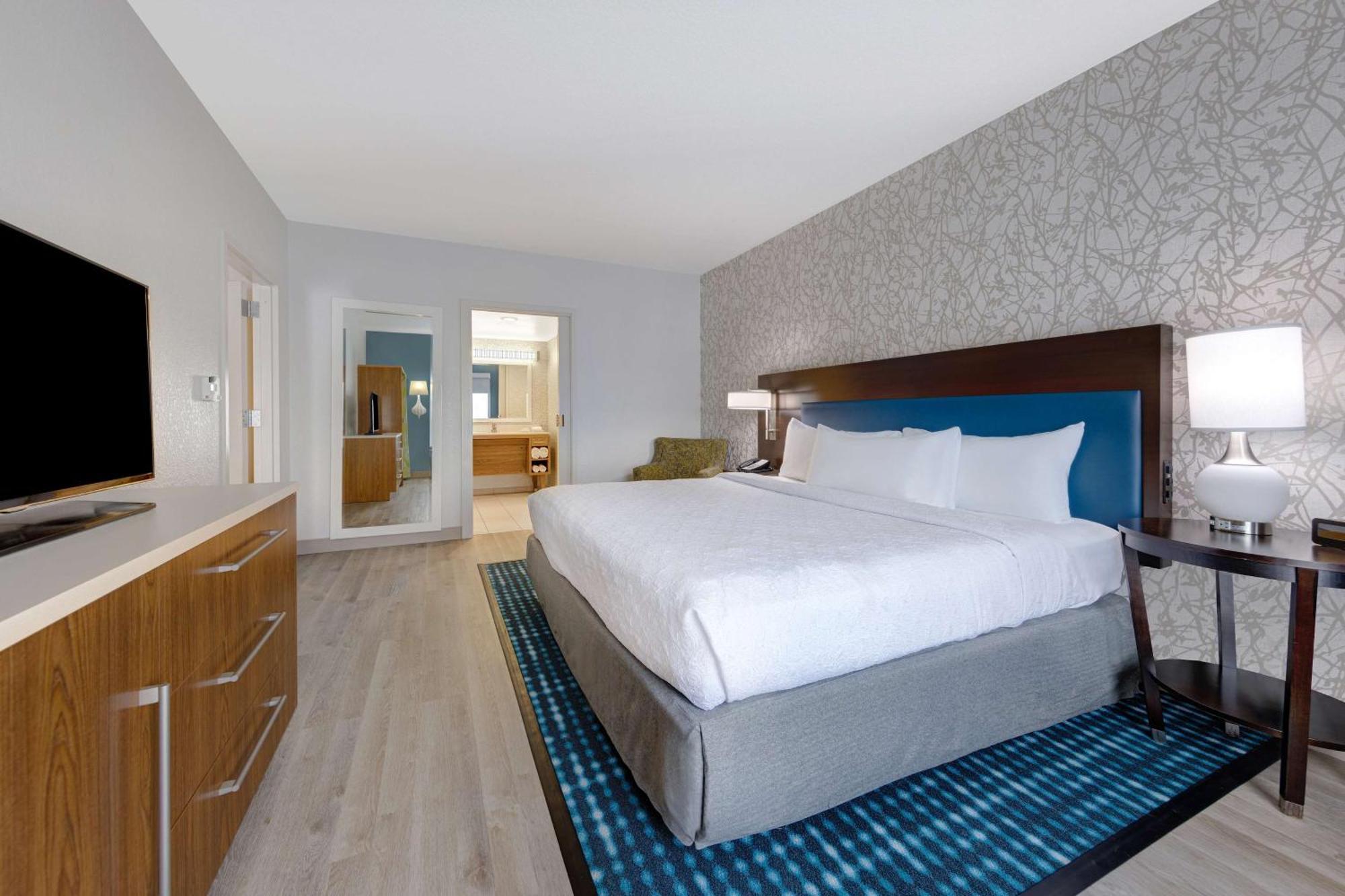 Home2 By Hilton Orlando International Drive South - Free Shuttle To Theme Parks 3*