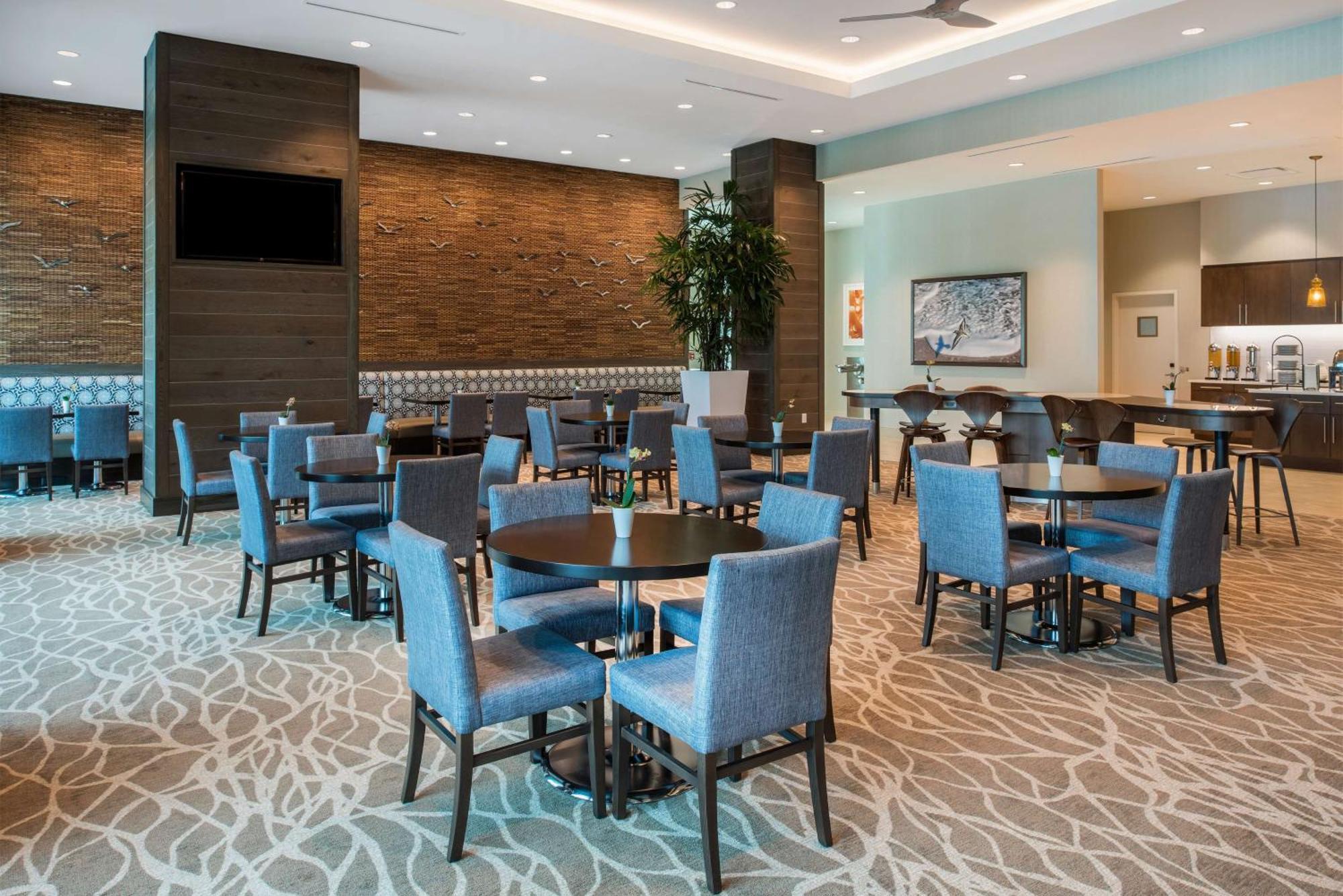 Hotel Homewood By Hilton Miami Dolphin Mall 3*