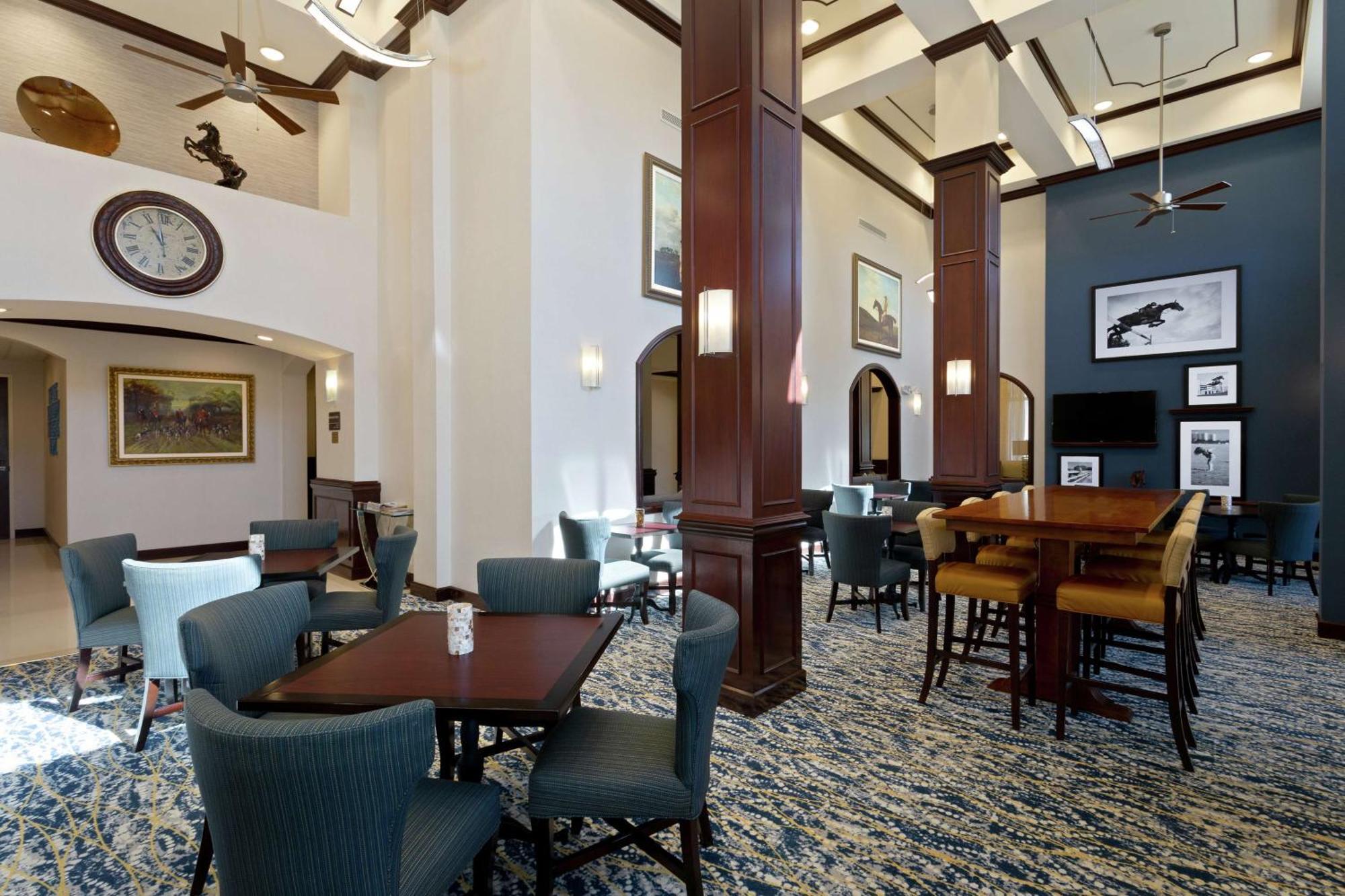 Hampton & Wellington Hotel 3*