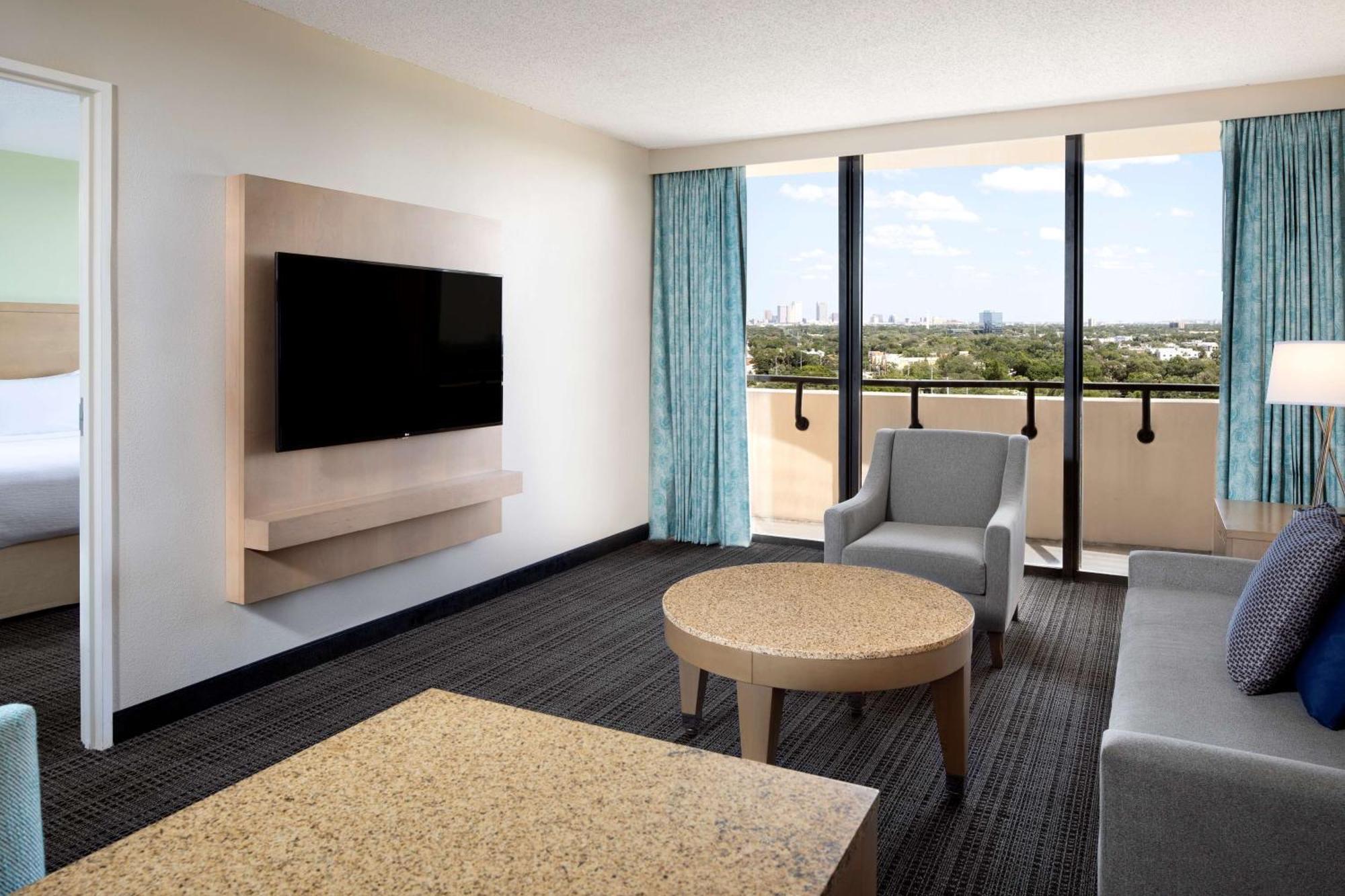 Hotel Embassy By Hilton Airport Westshore
