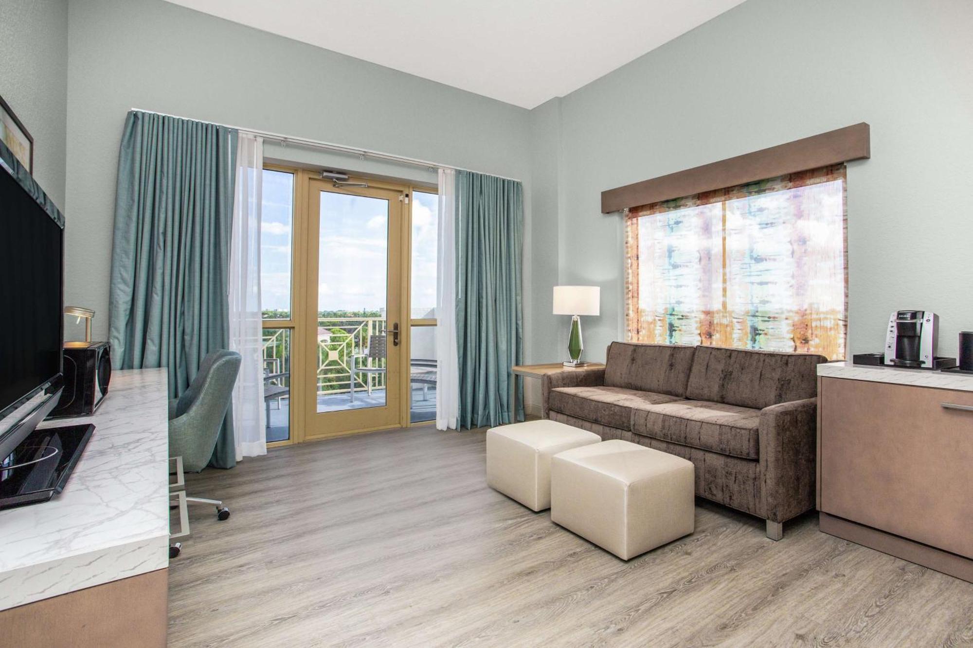 Hilton Garden Palm Gardens