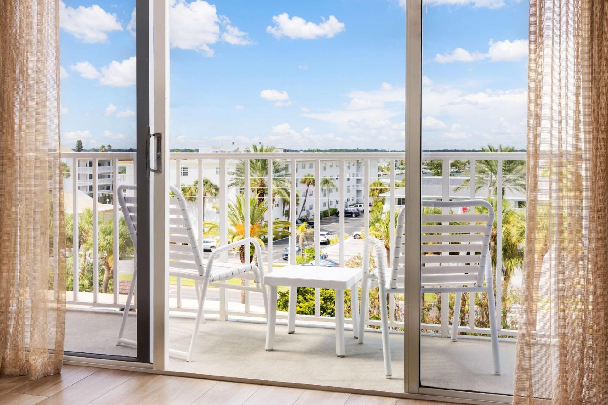 Resort Doubletree By Hilton Tampa Bay - North Redington St. Pete Beach