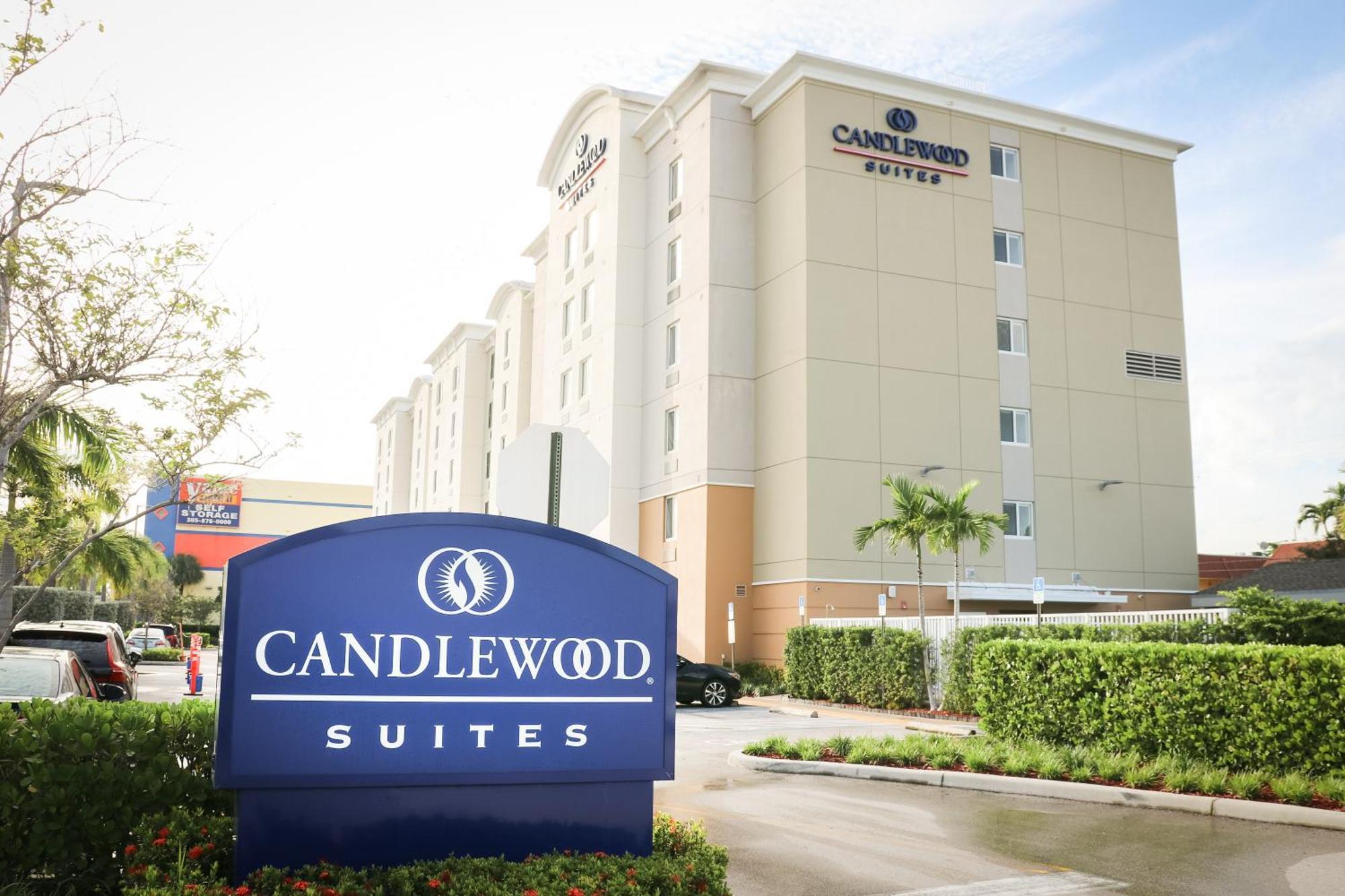 Candlewood Miami Intl Airport - 36th St By Ihg