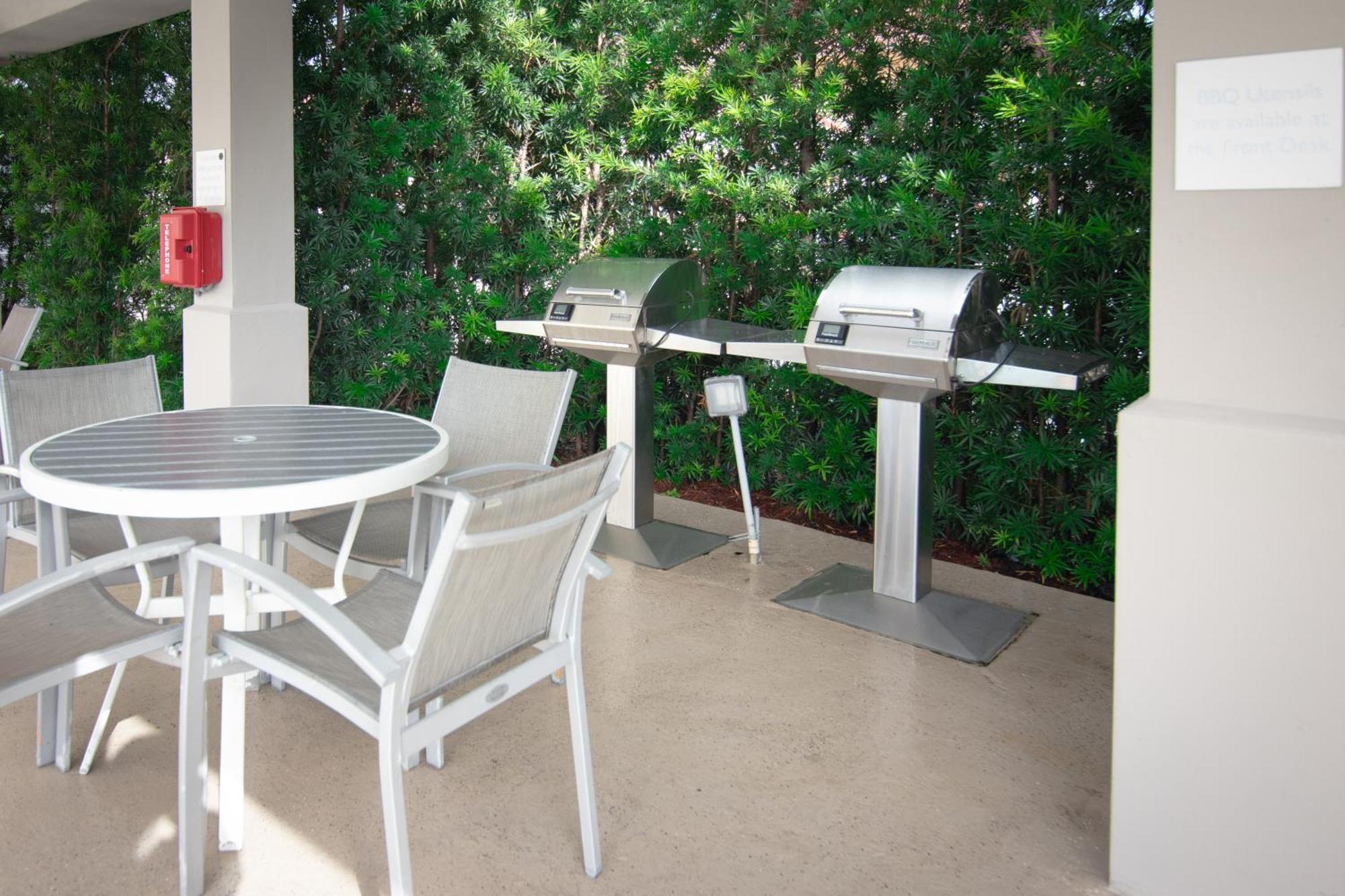 Candlewood Miami Intl Airport - 36th St By Ihg Hotel Miami Springs