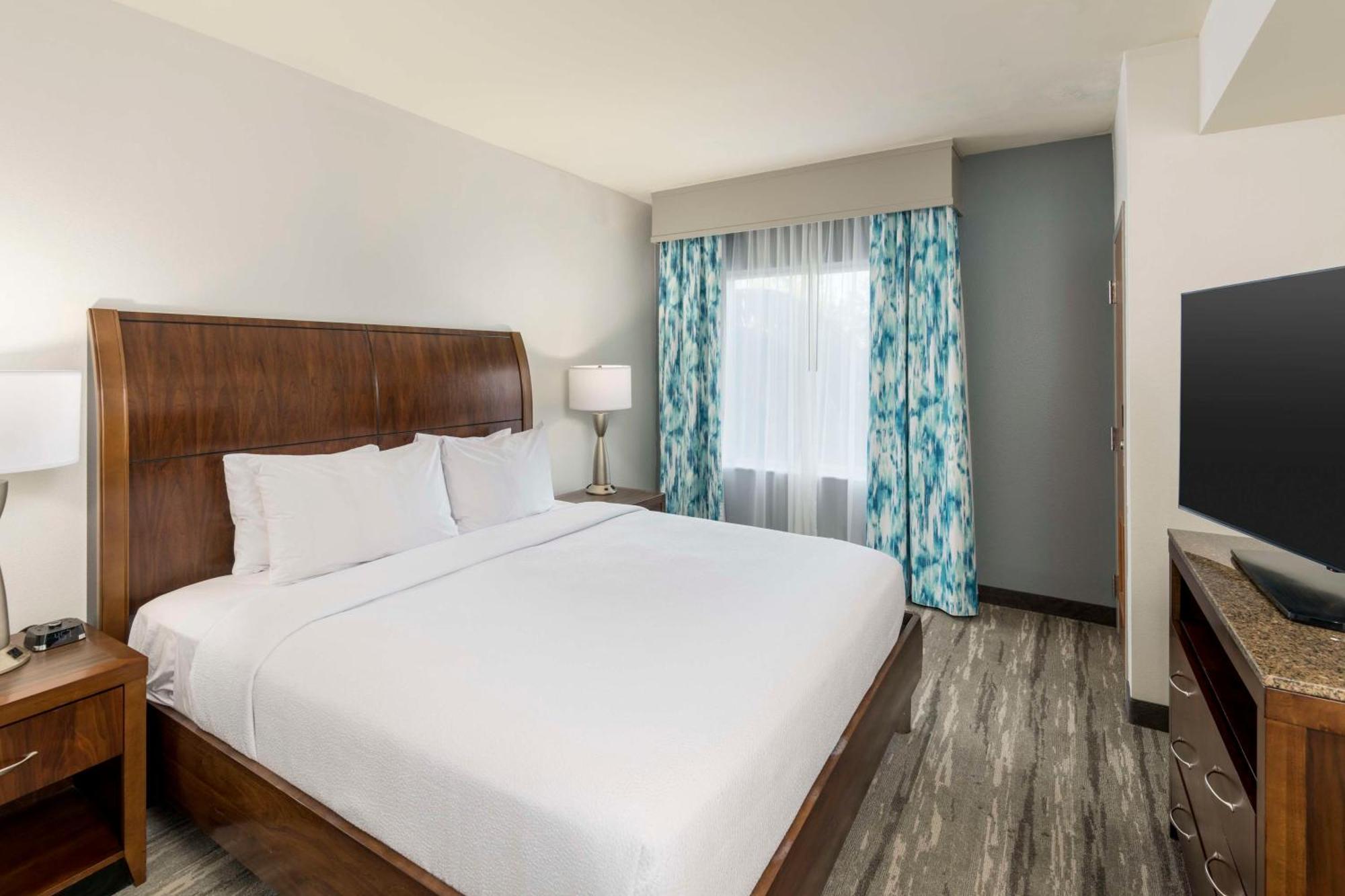 Hilton Garden 3*