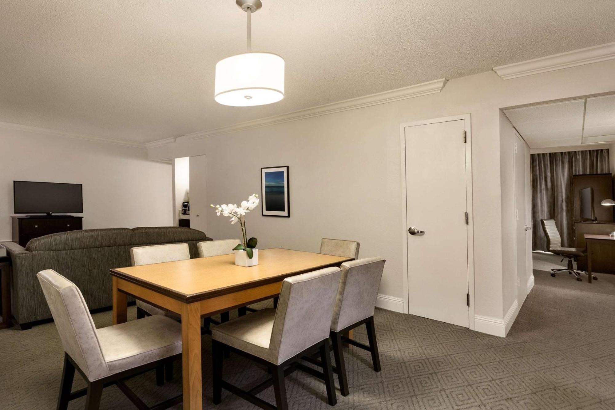 Hotel Embassy 4*