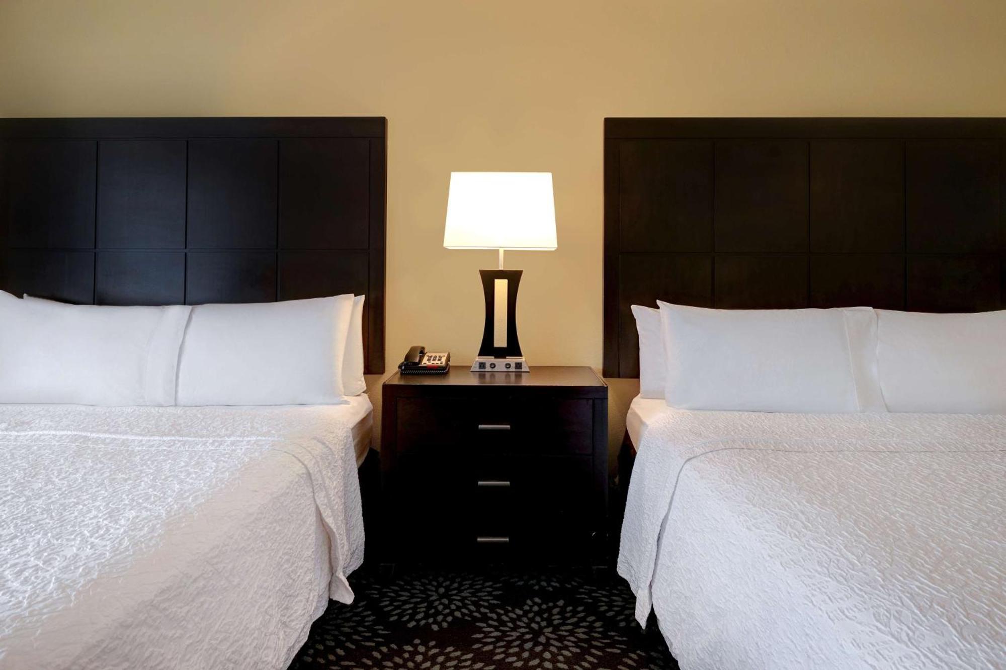 Hampton & Pensacola/gulf Breeze 3*