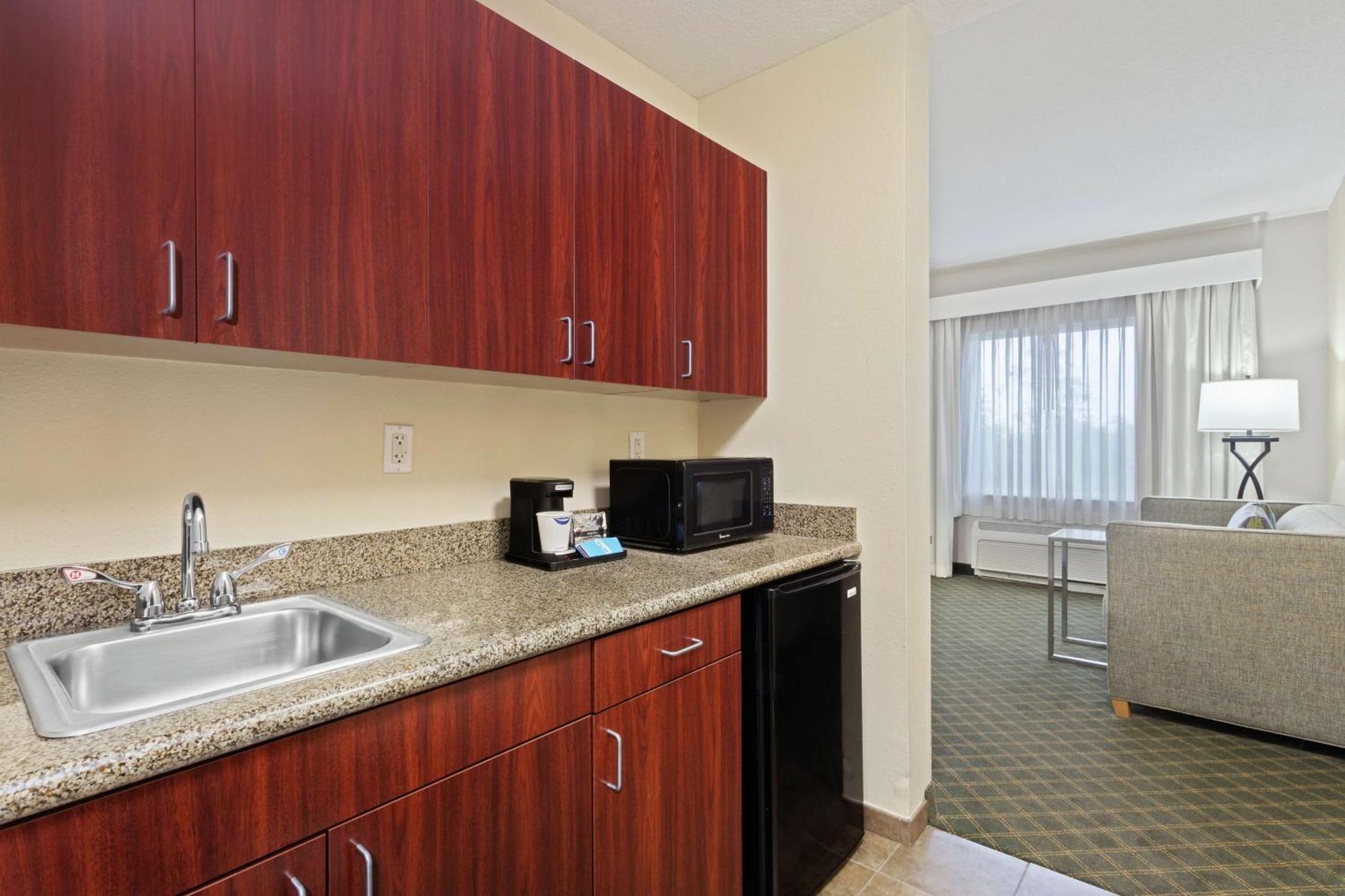 Hampton West Palm Beach-lake Worth-turnpike Hotel Lake Worth Beach