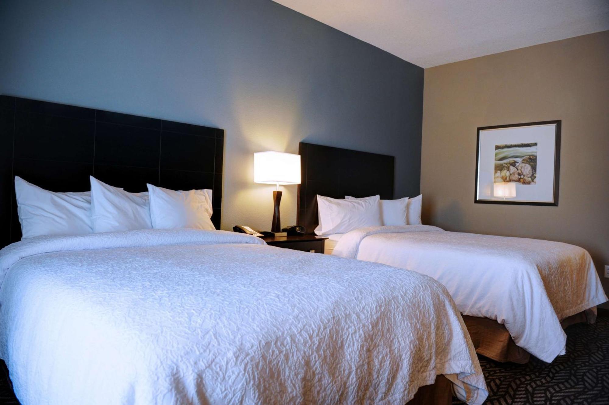 Hotel Hampton 3*