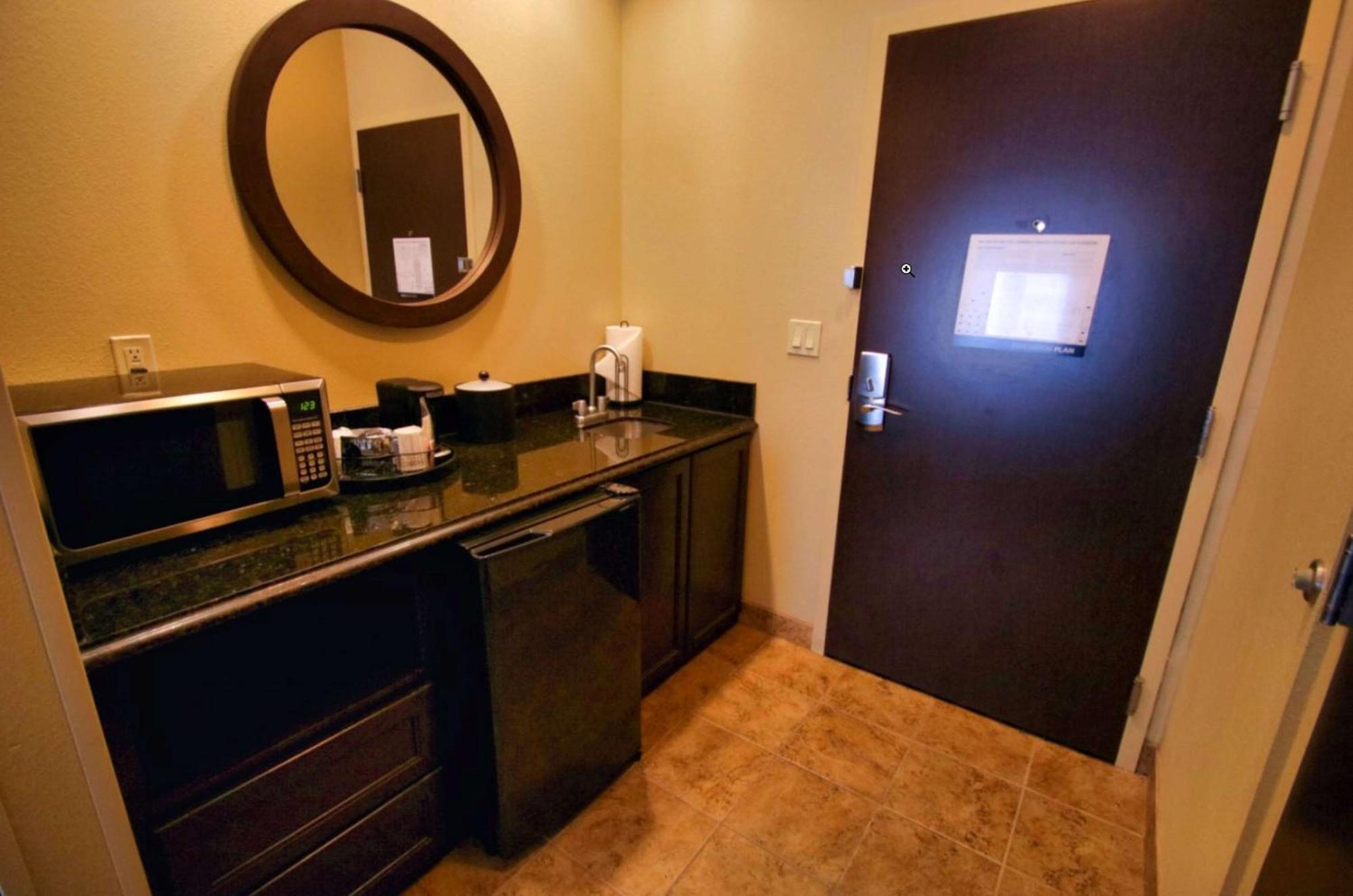 Hampton & Boulevard/mayo Clinic Hotel 3*