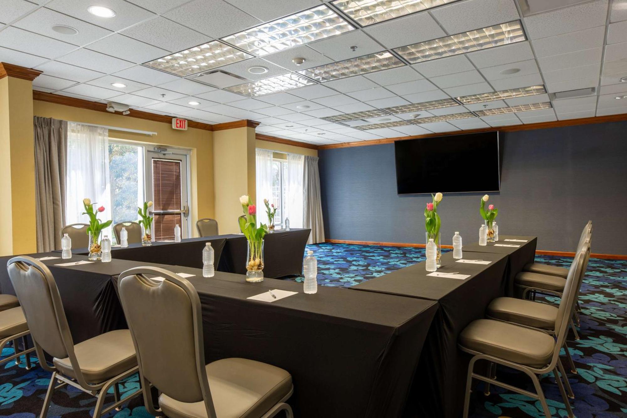 Hampton & Deerwood Park Hotel Jacksonville