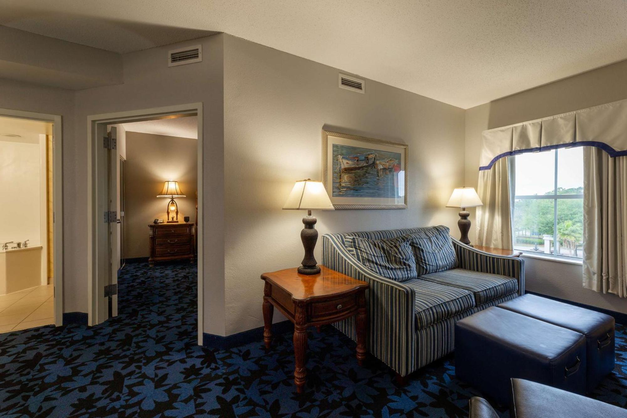 Hampton & Deerwood Park Hotel Jacksonville