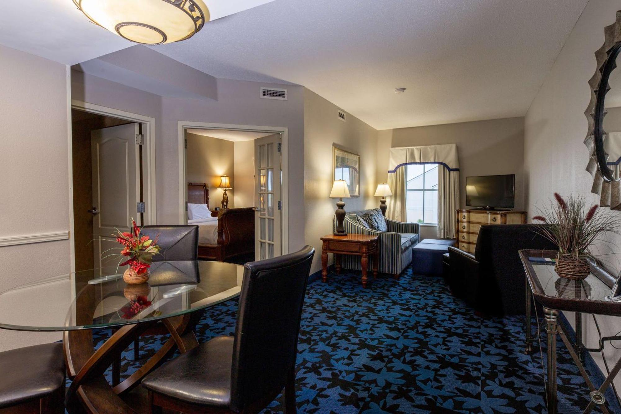 Hampton & Deerwood Park 3*
