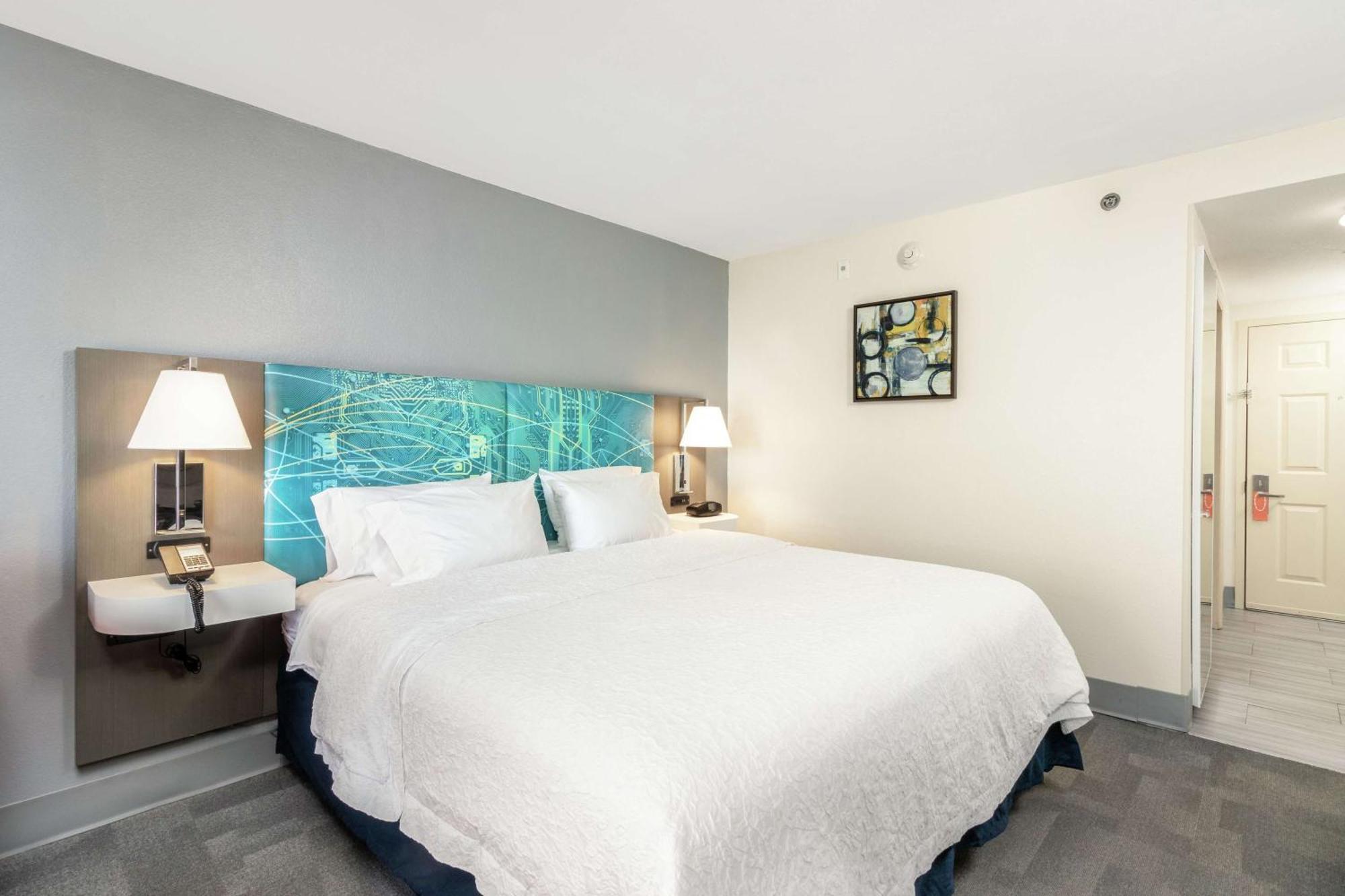 Hampton Daytona Shores-oceanfront Hotel 3*